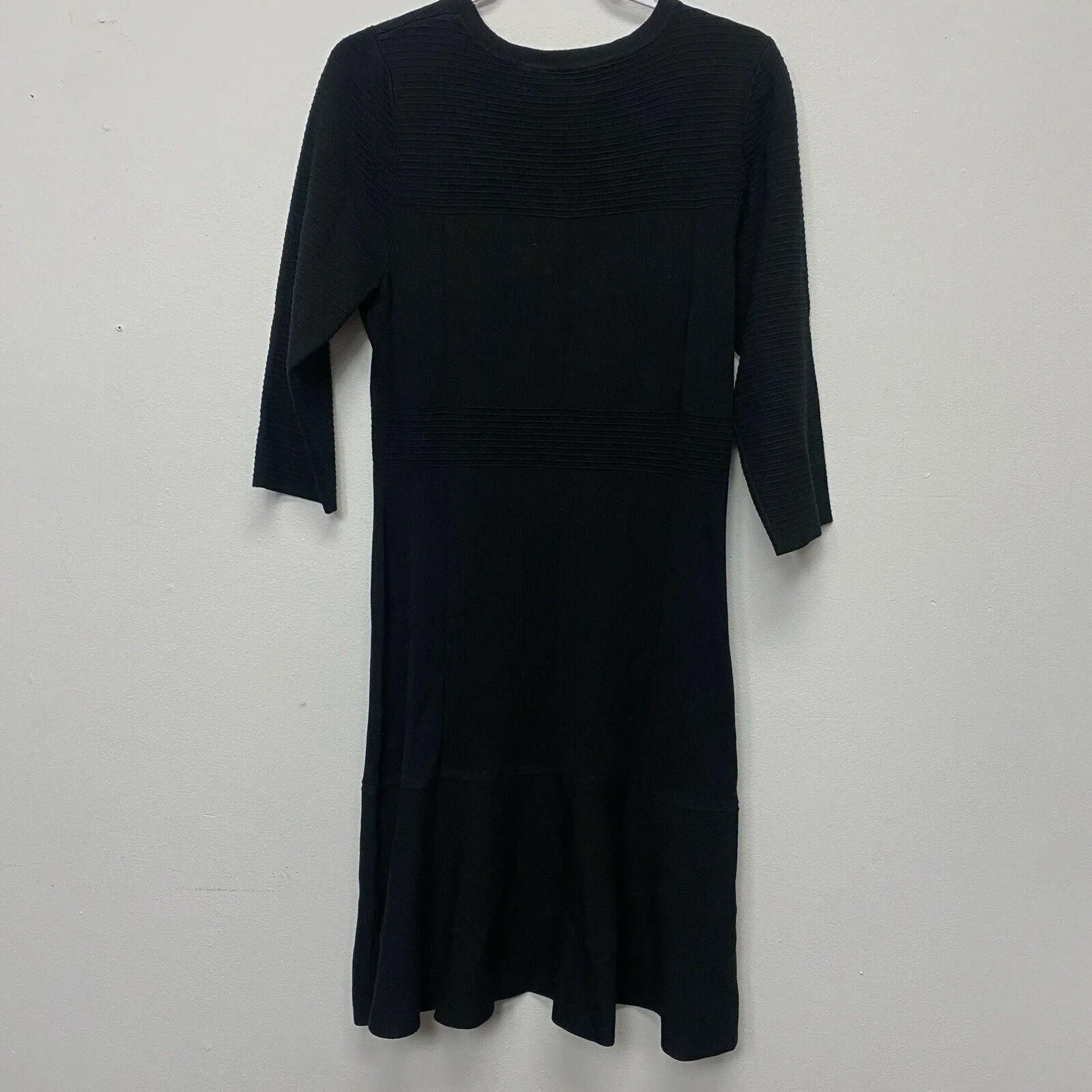 Listing Image Blurred Background