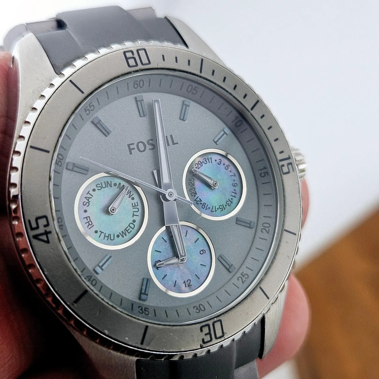 Listing Image Blurred Background