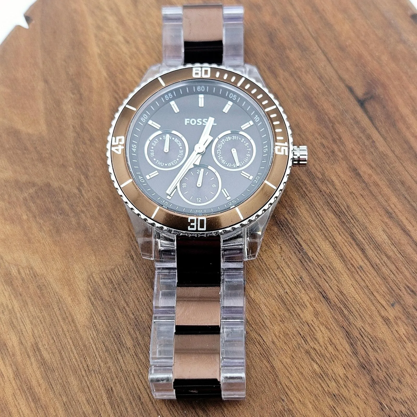 Listing Image Blurred Background