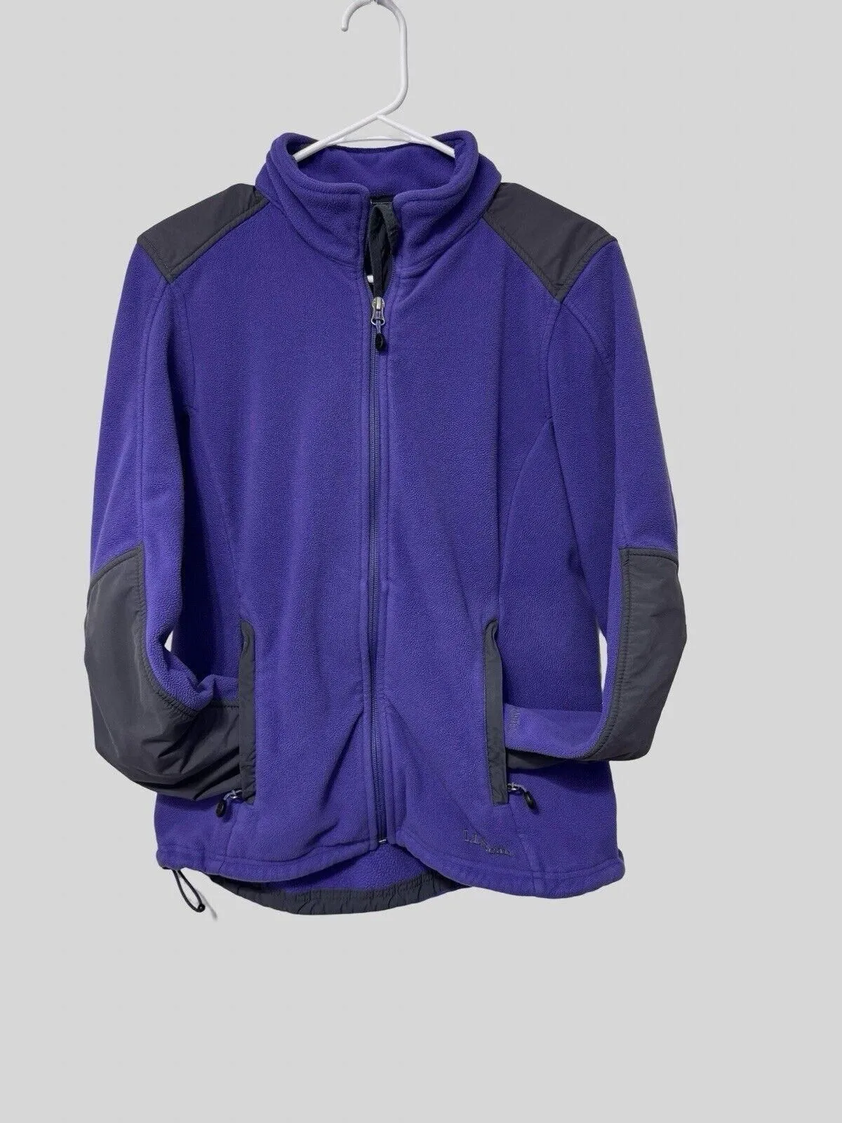 Listing Image Blurred Background