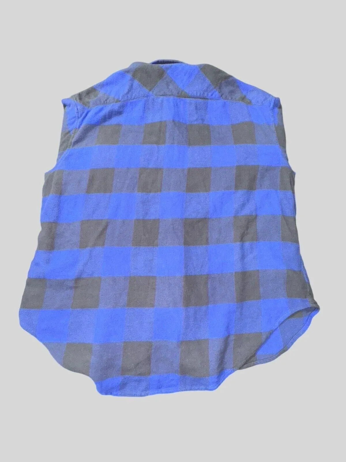 Listing Image Blurred Background