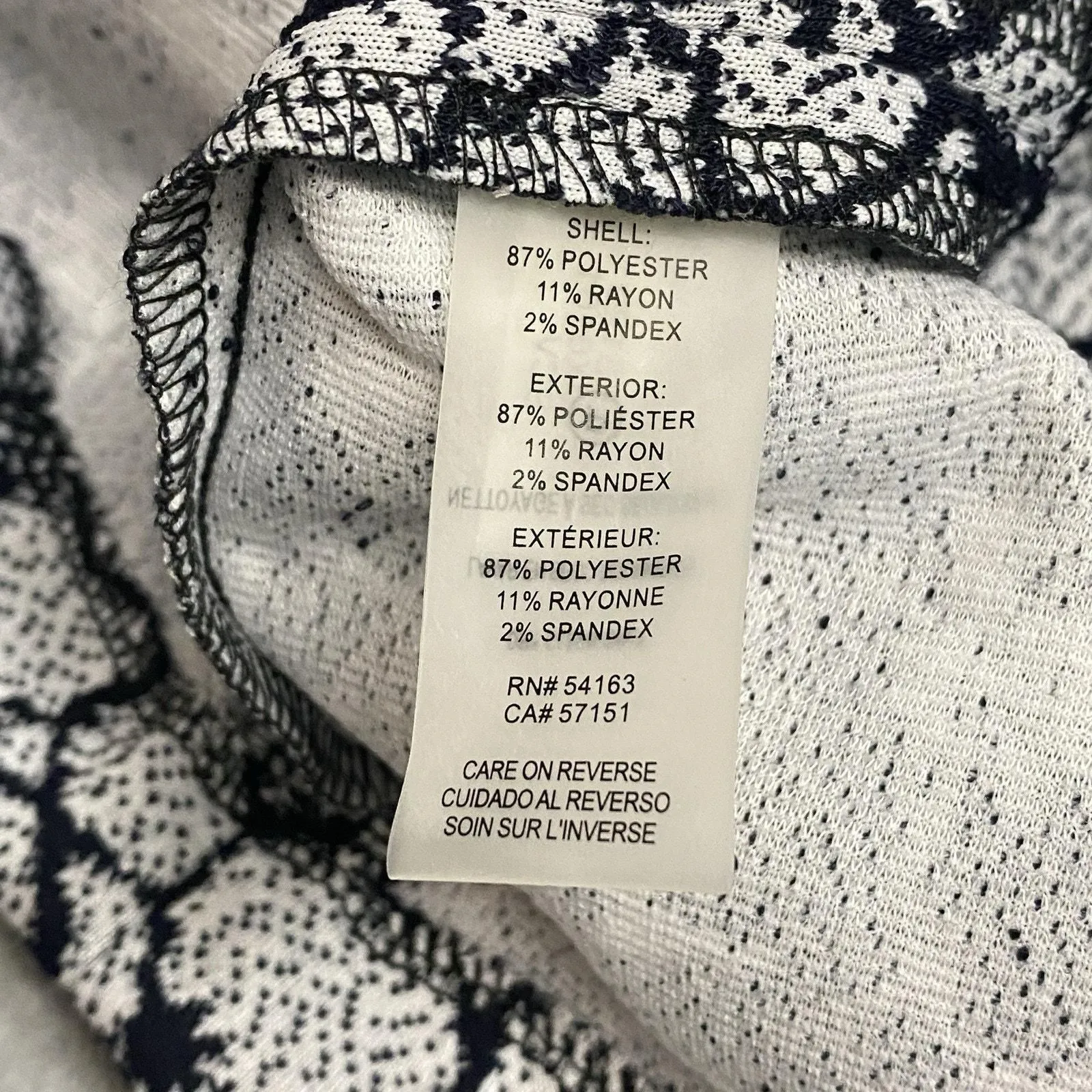 Listing Image Blurred Background