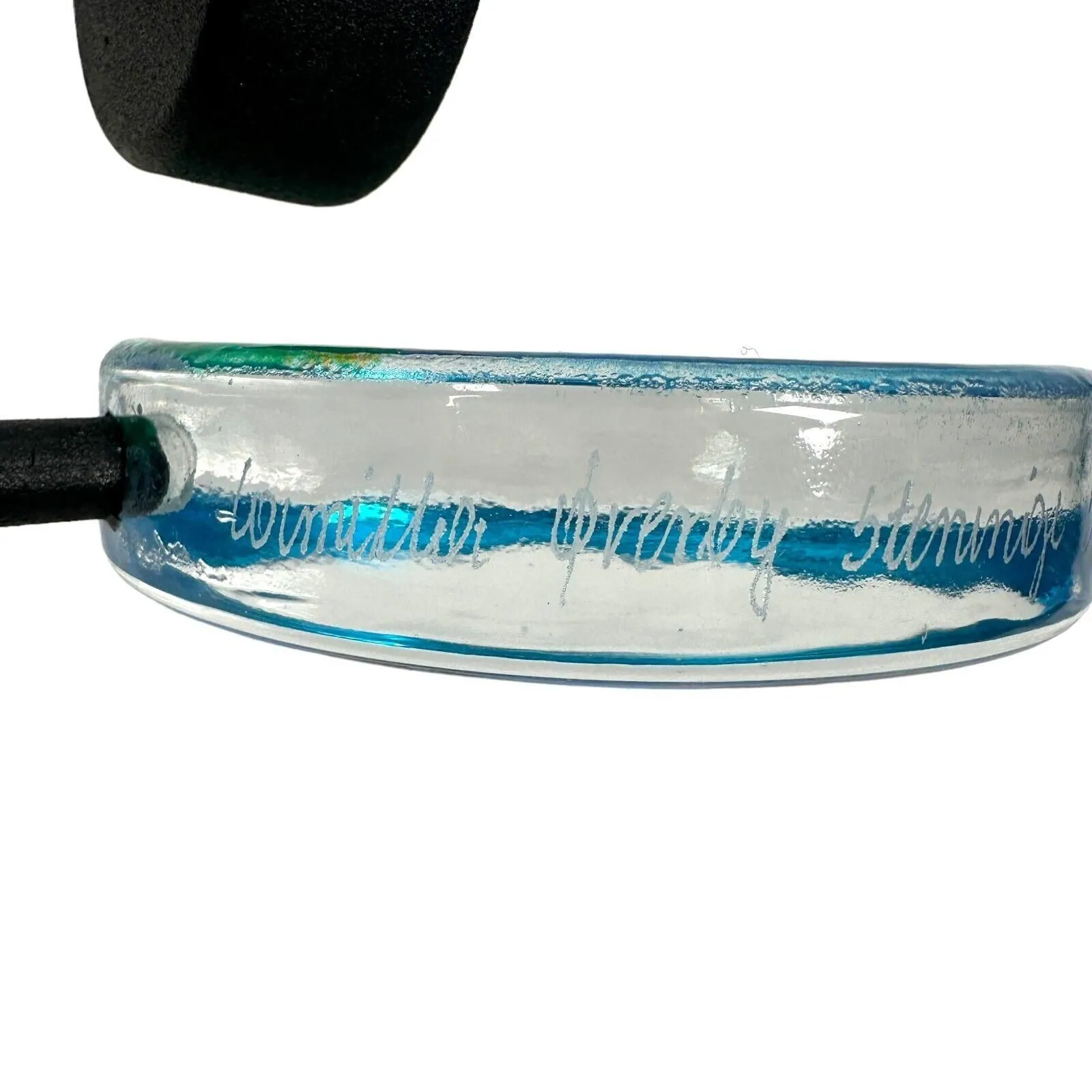 Listing Image Blurred Background
