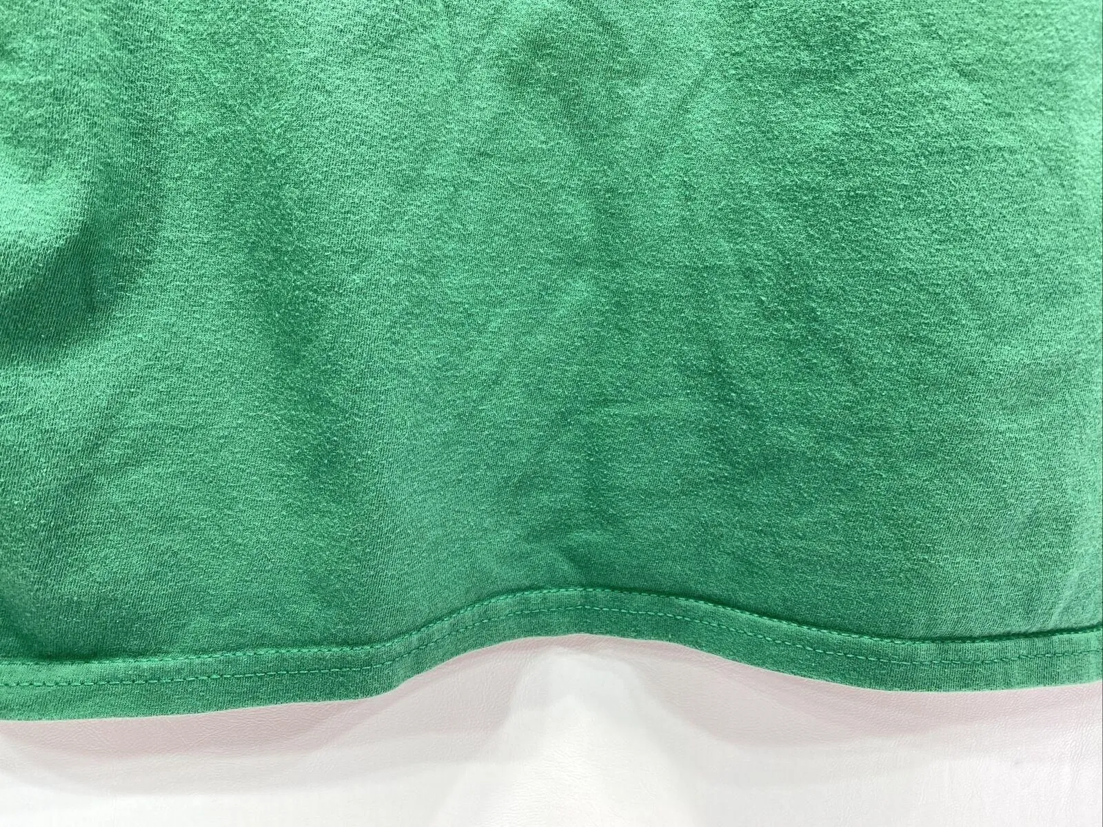 Listing Image Blurred Background