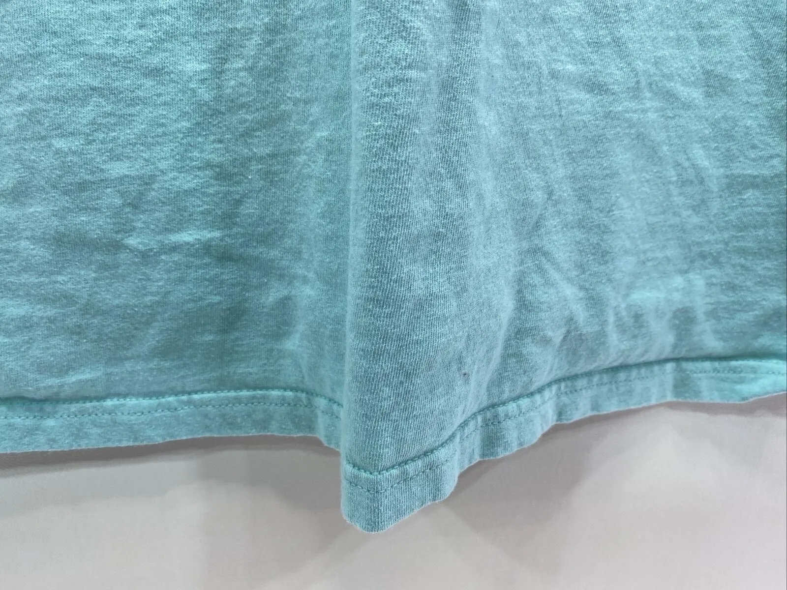 Listing Image Blurred Background