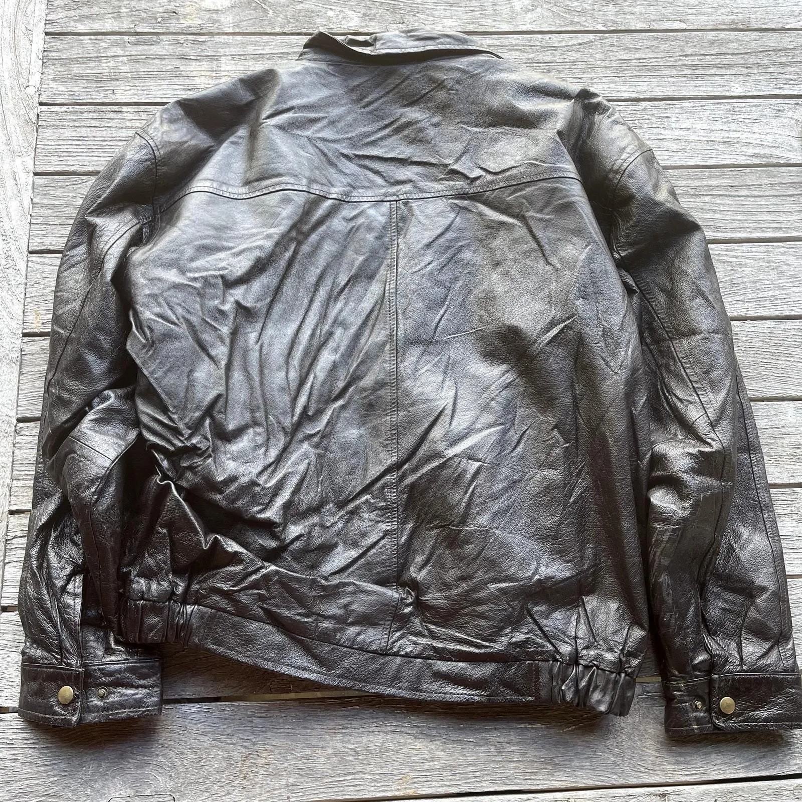 Listing Image Blurred Background