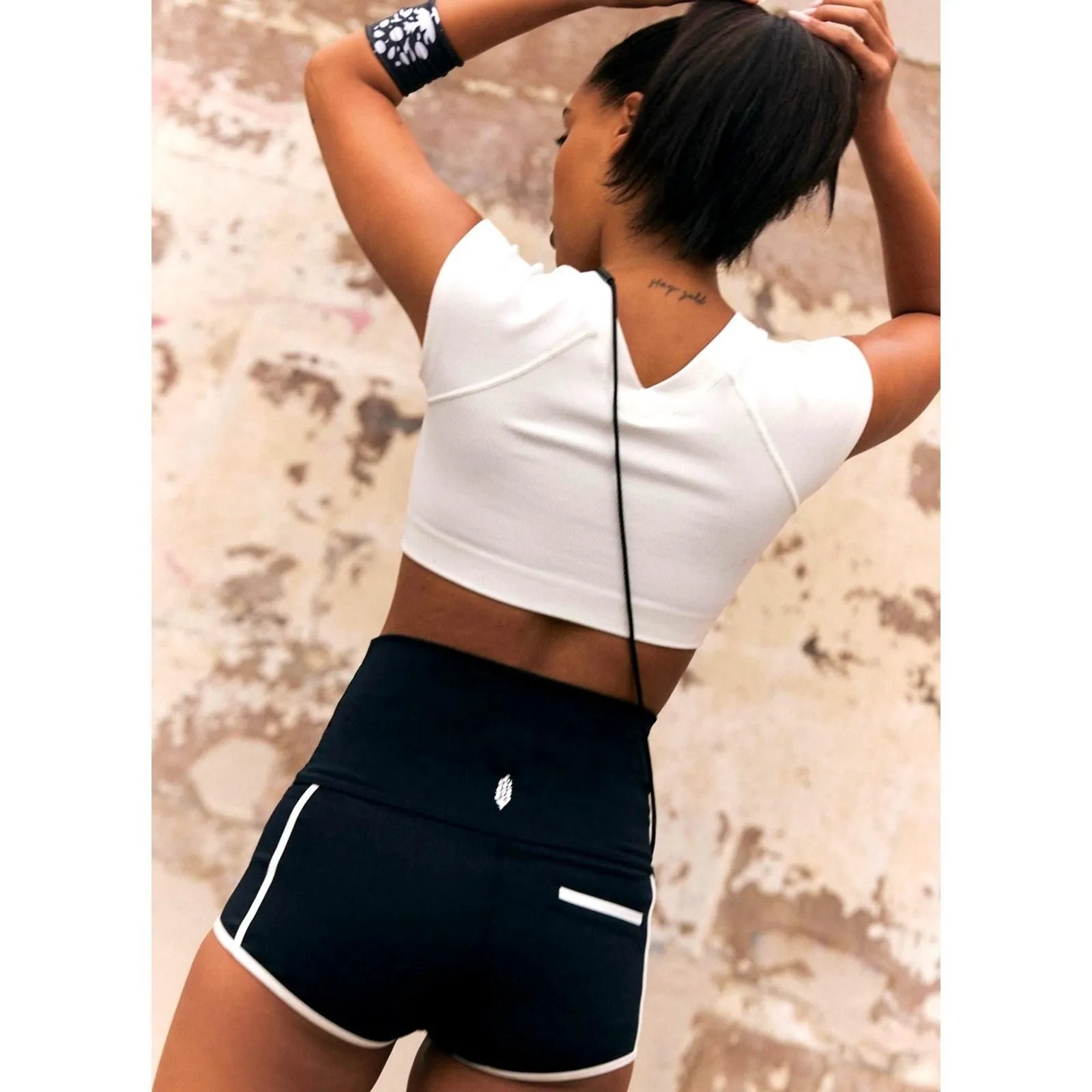 Listing Image Blurred Background