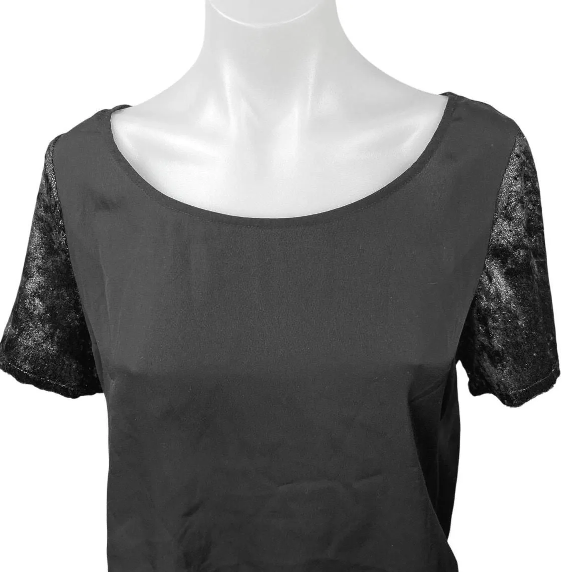 Listing Image Blurred Background
