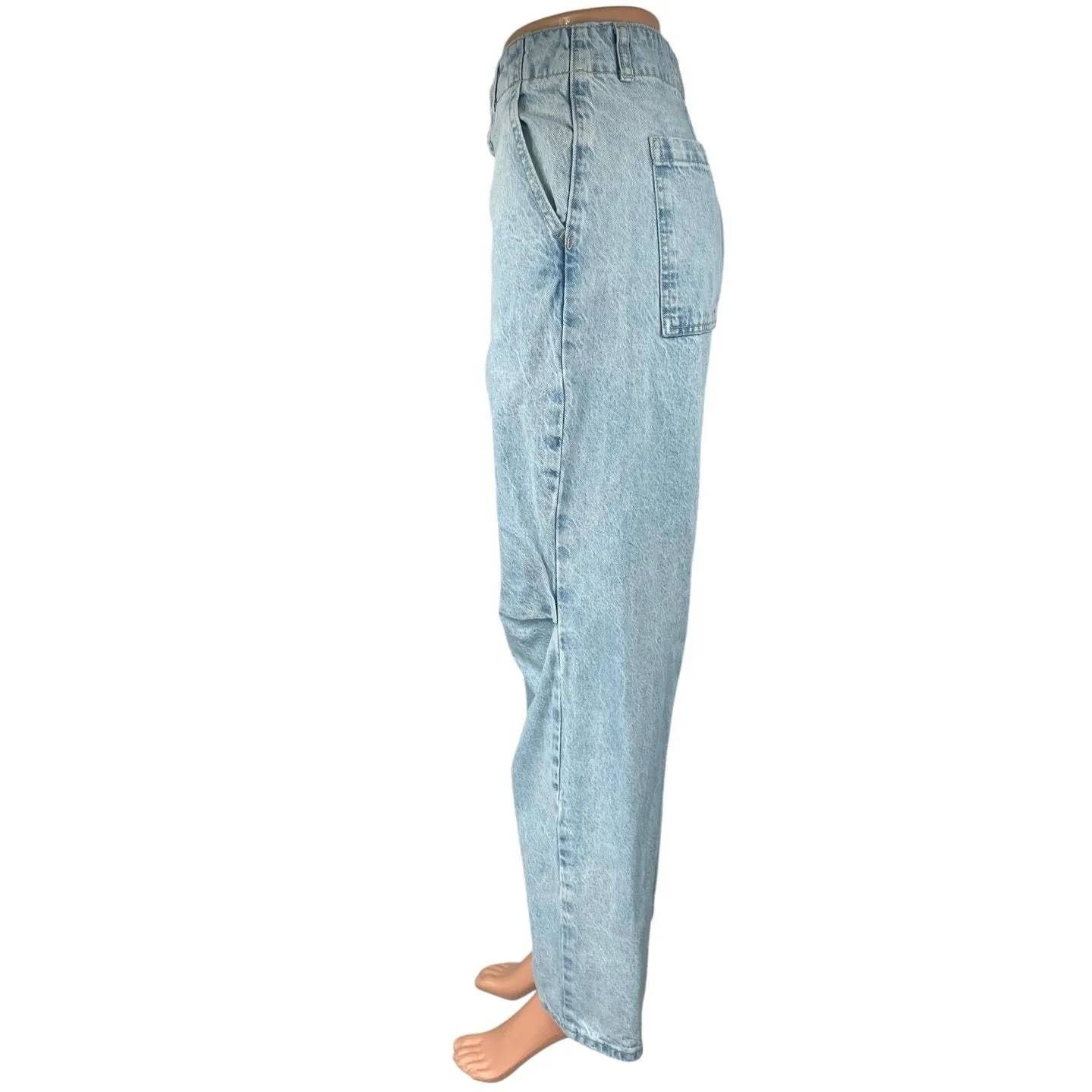 Listing Image Blurred Background