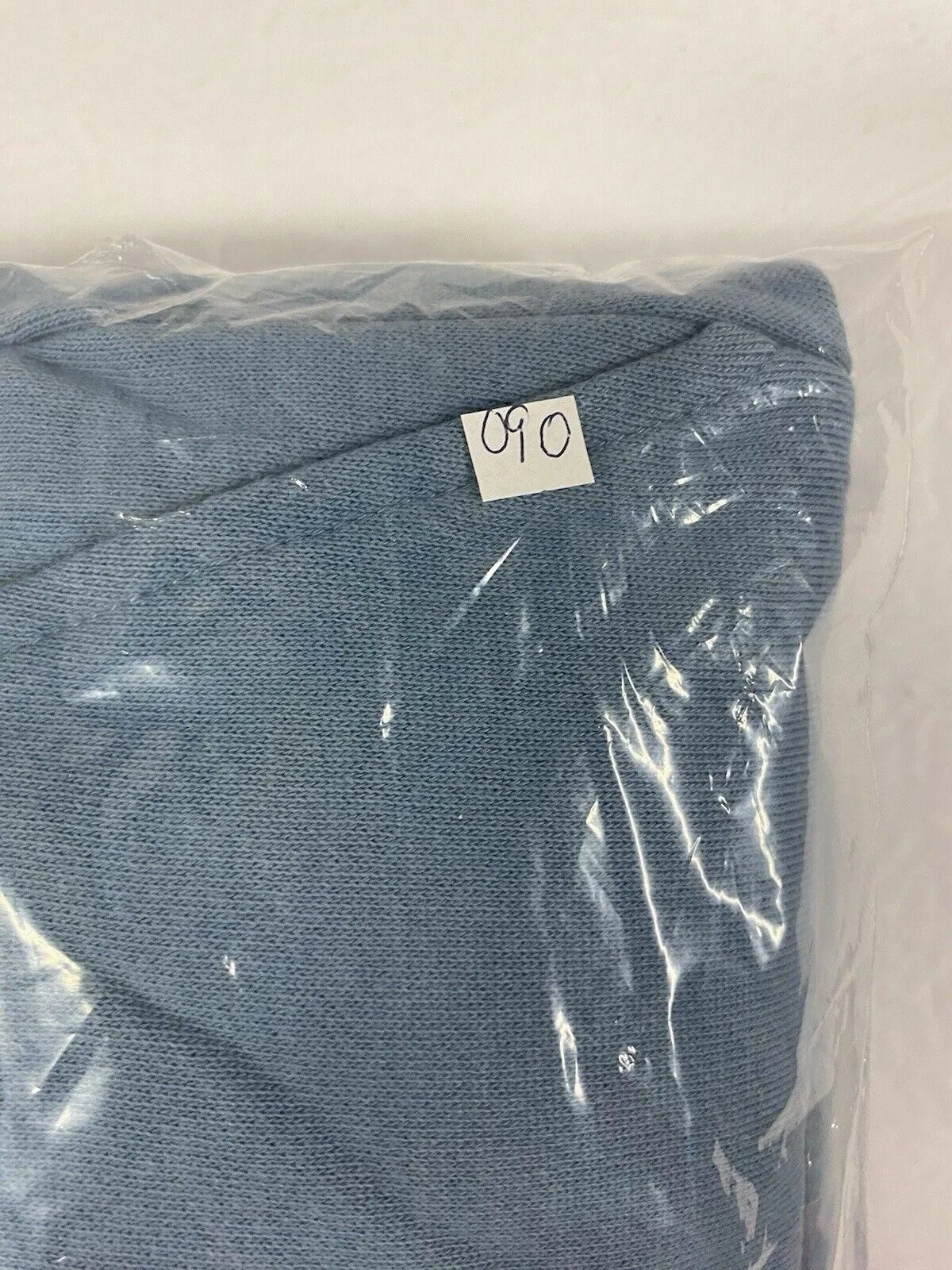 Listing Image Blurred Background