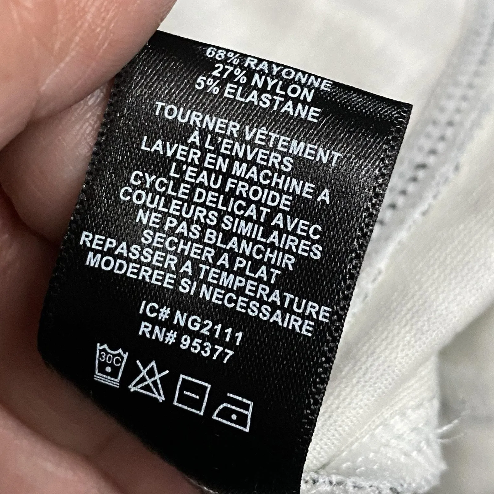 Listing Image Blurred Background