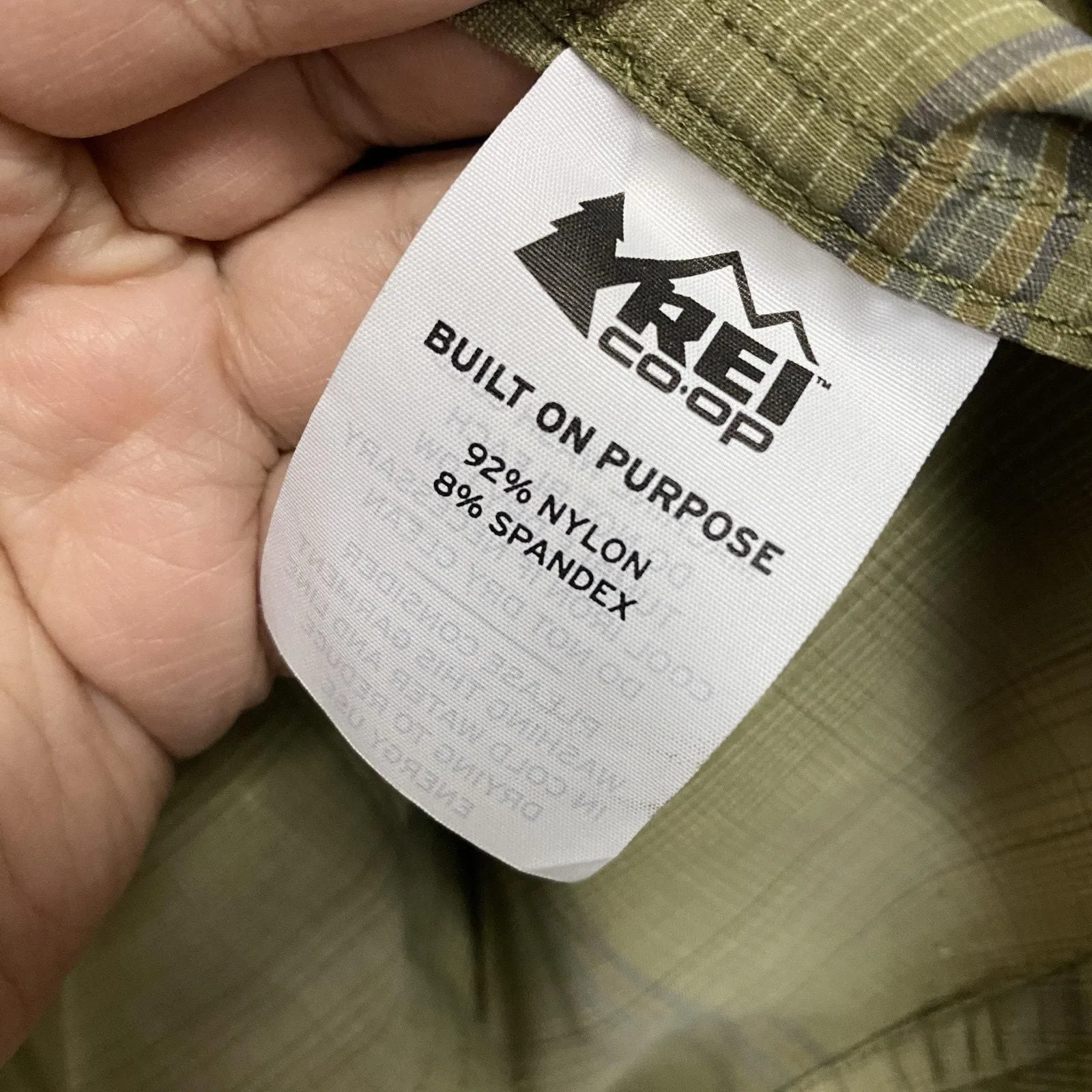 Listing Image Blurred Background