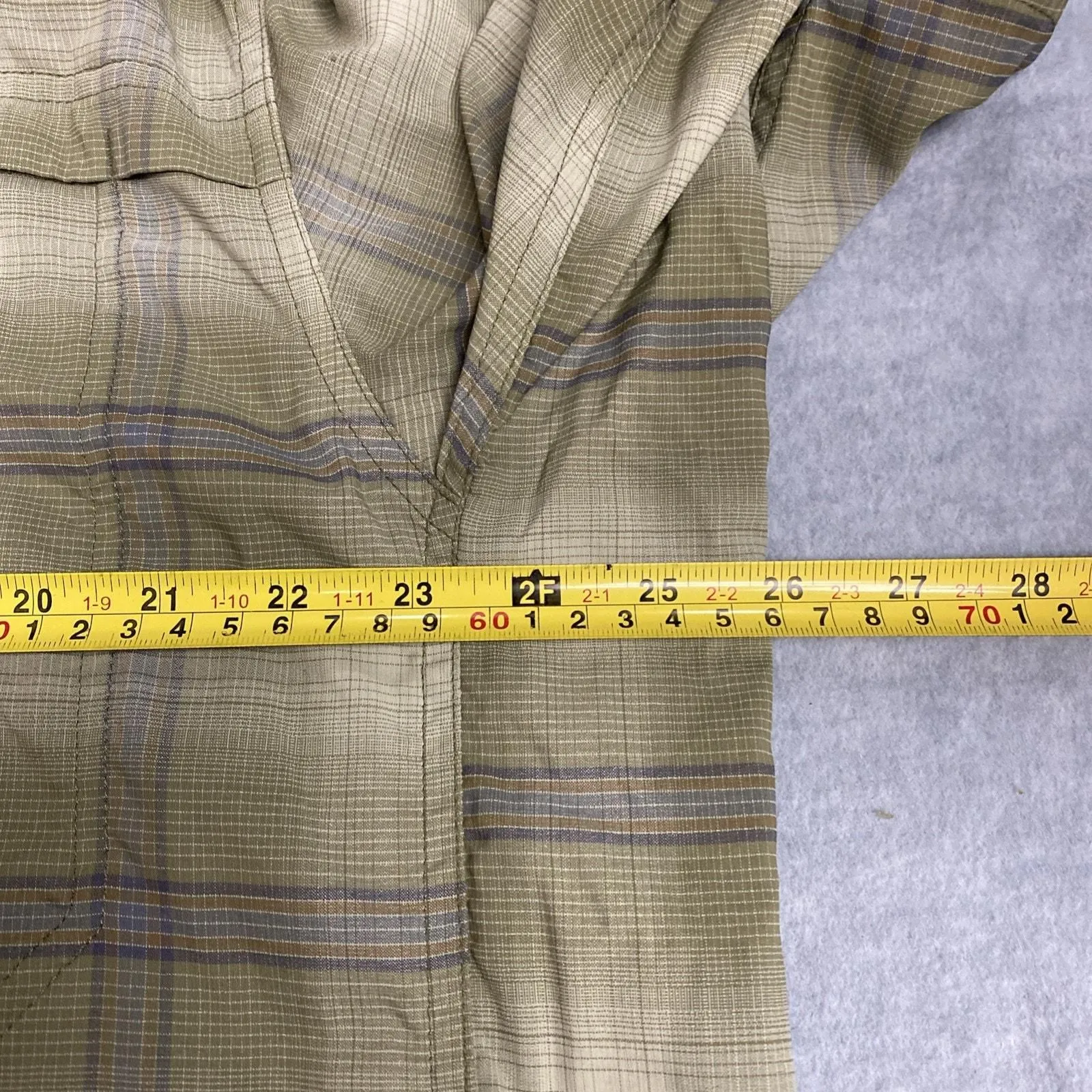 Listing Image Blurred Background