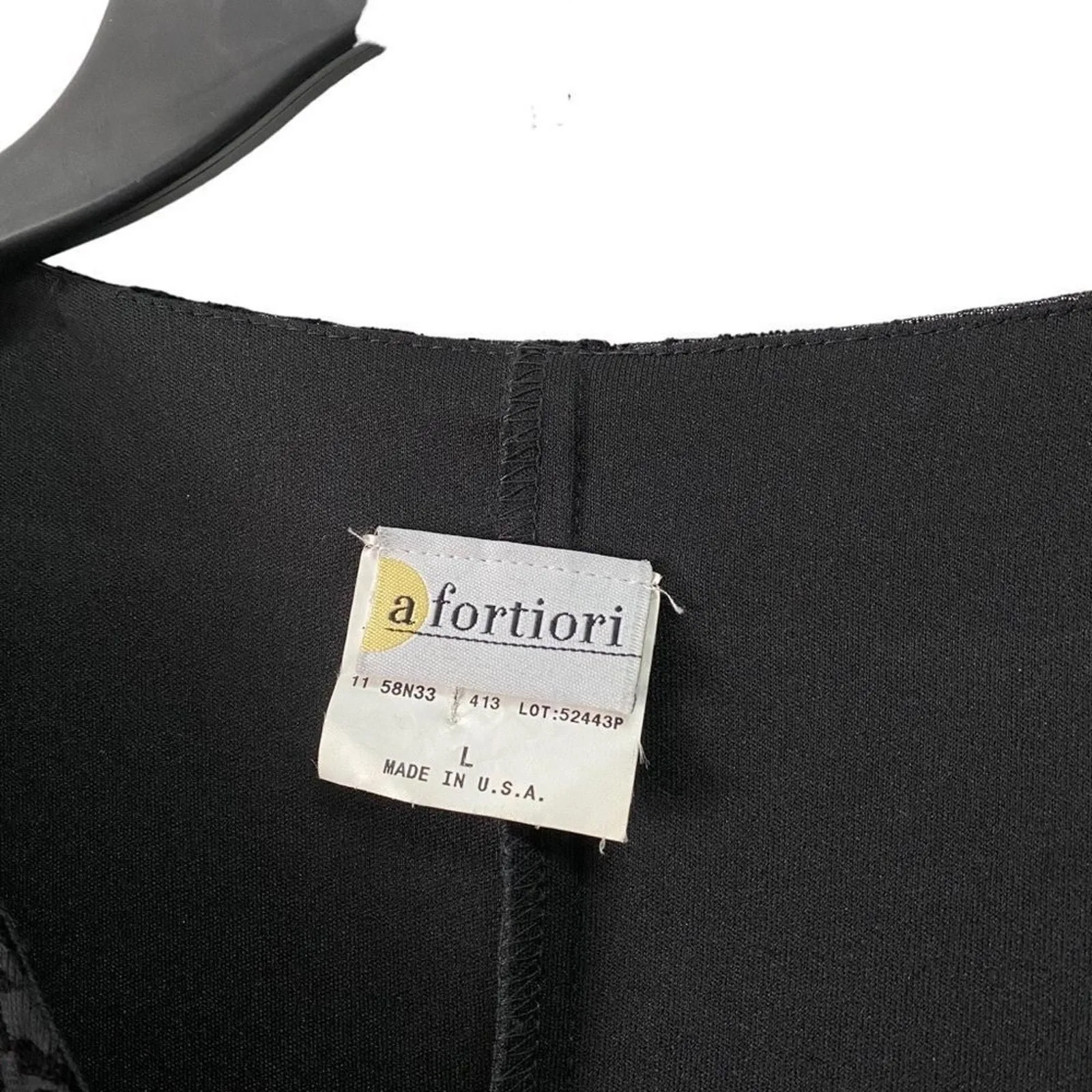 Listing Image Blurred Background