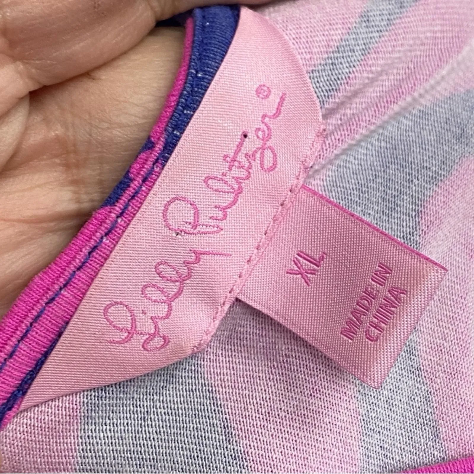Listing Image Blurred Background