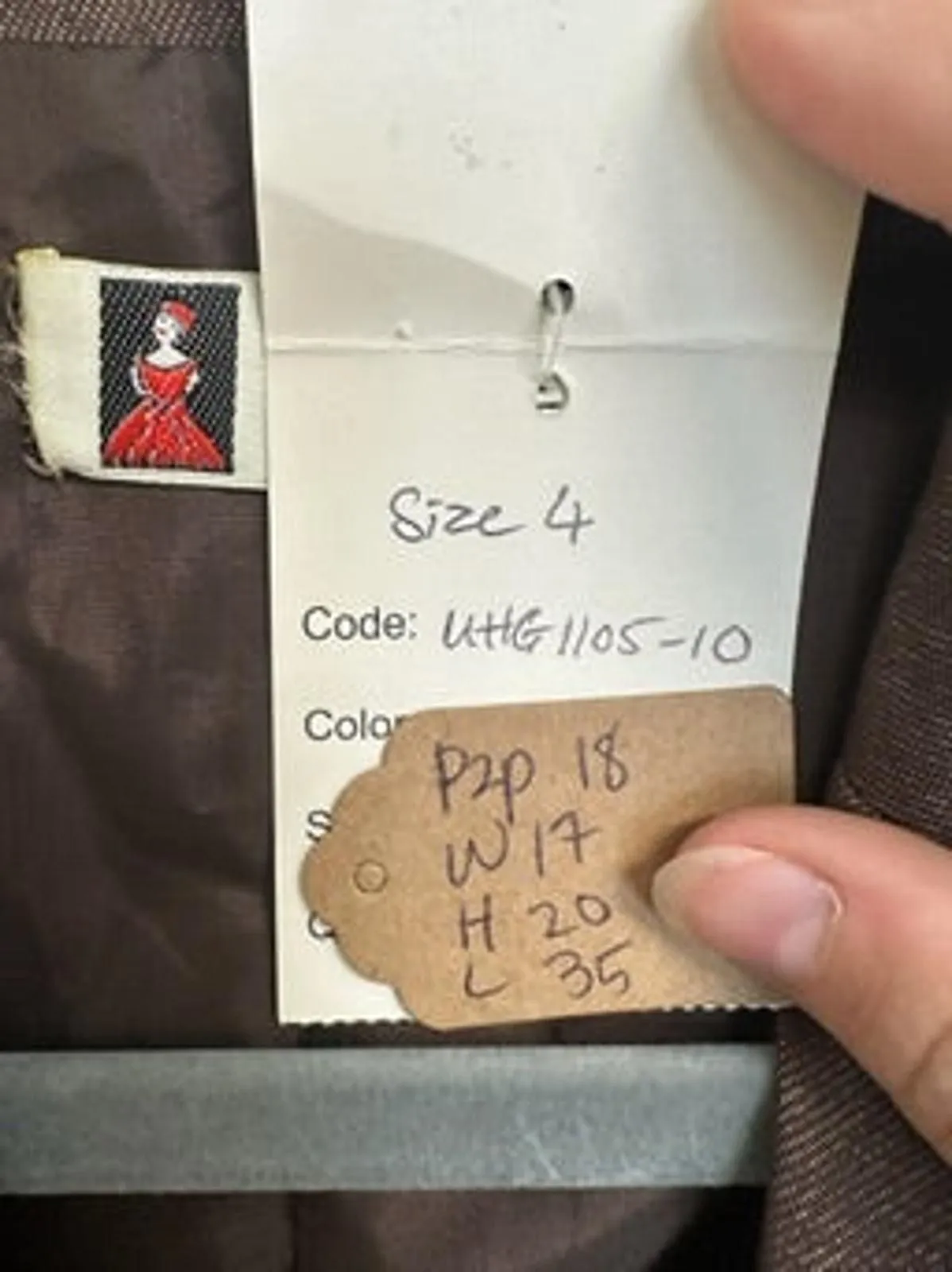 Listing Image Blurred Background