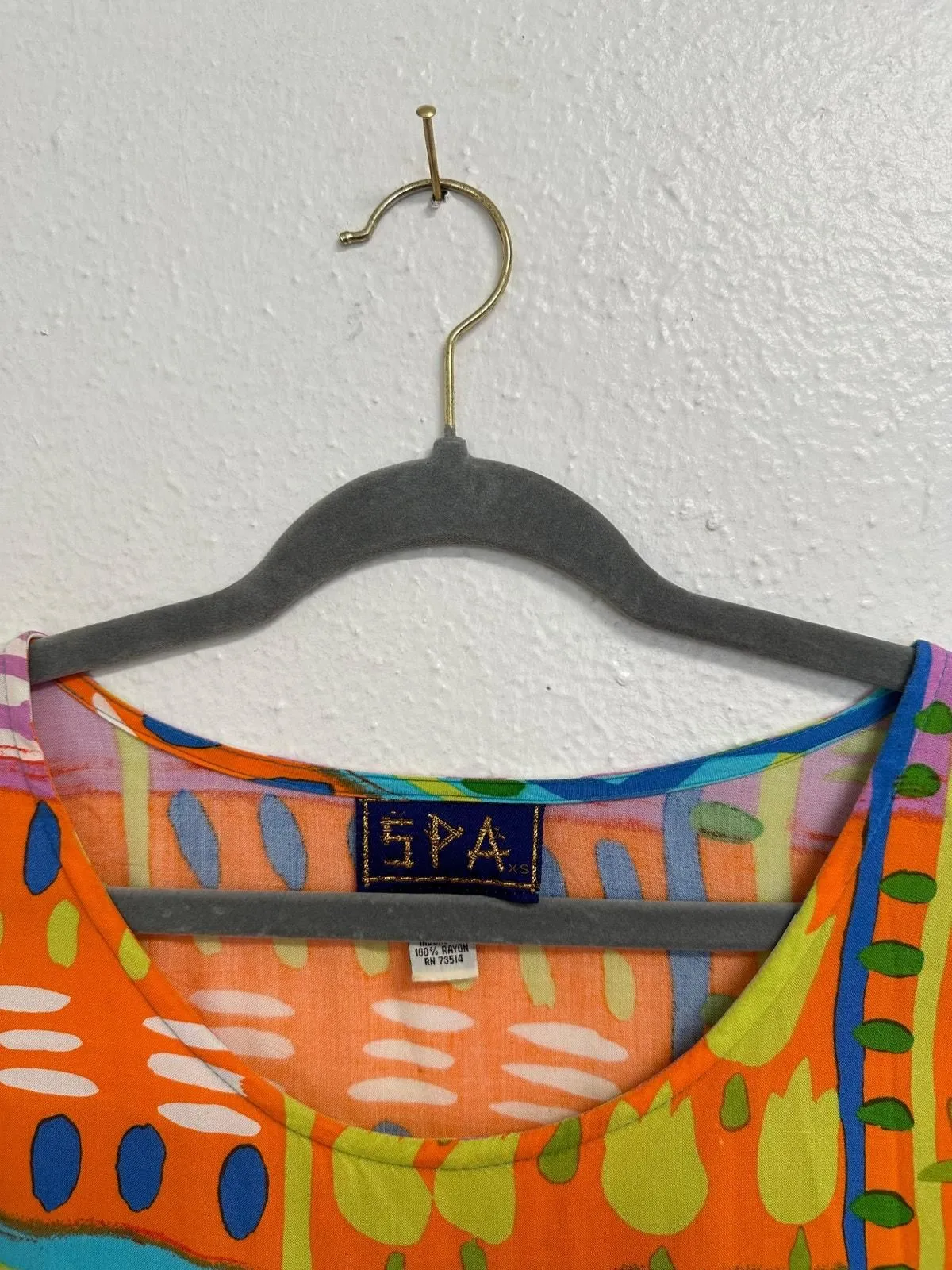 Listing Image Blurred Background