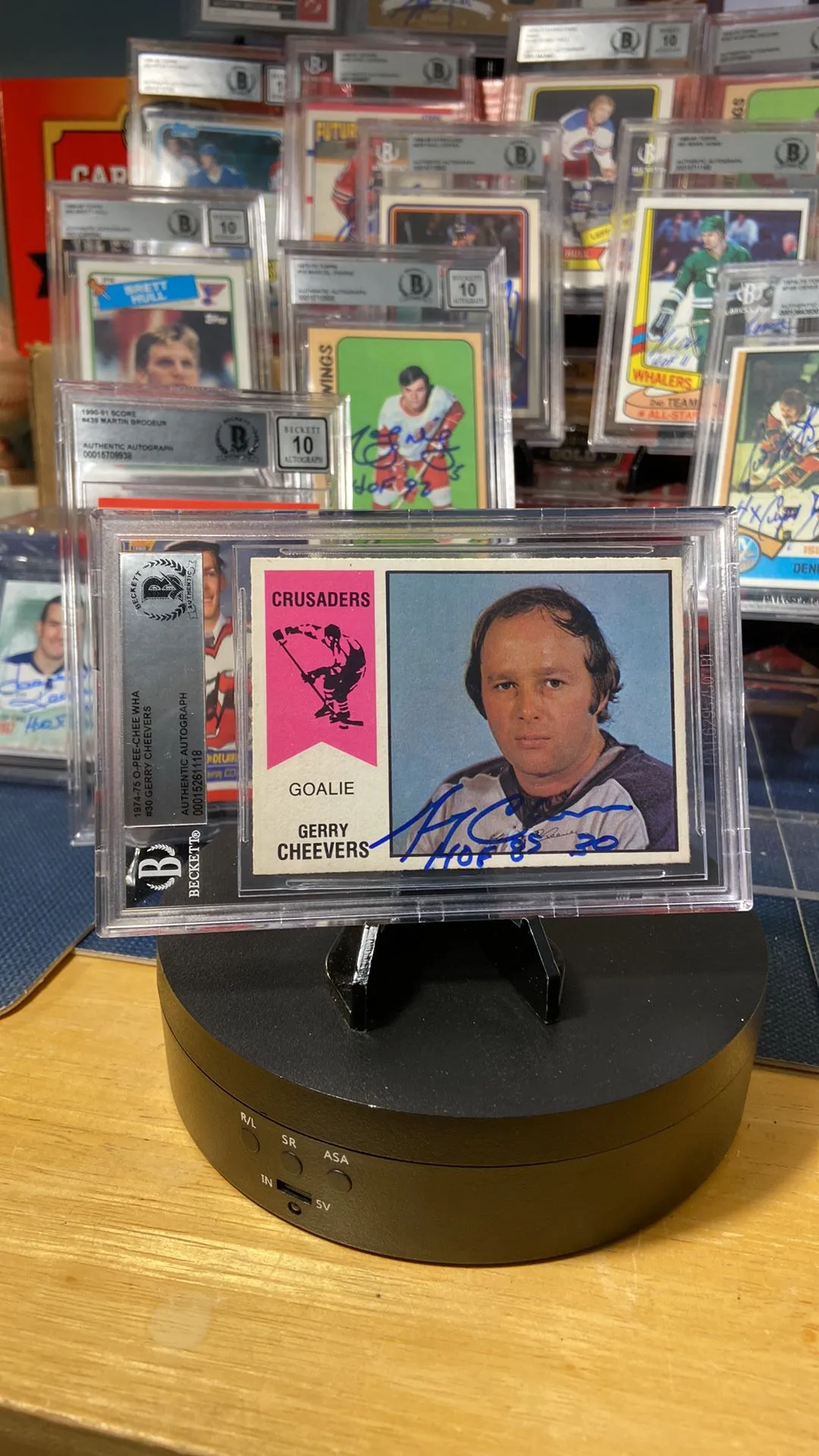 Product image for 1974 OPC Gerry Cheevers on card auto