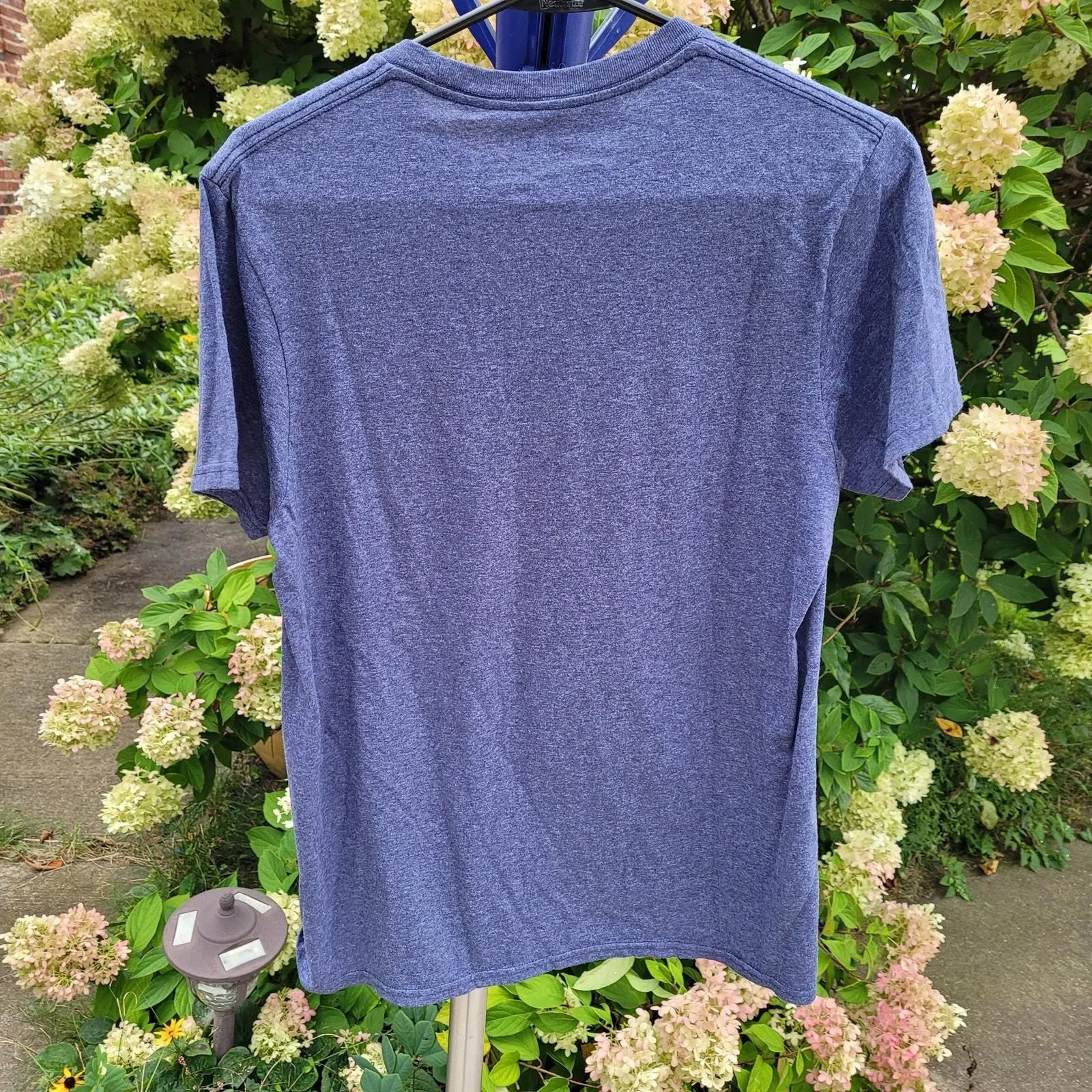 Listing Image Blurred Background