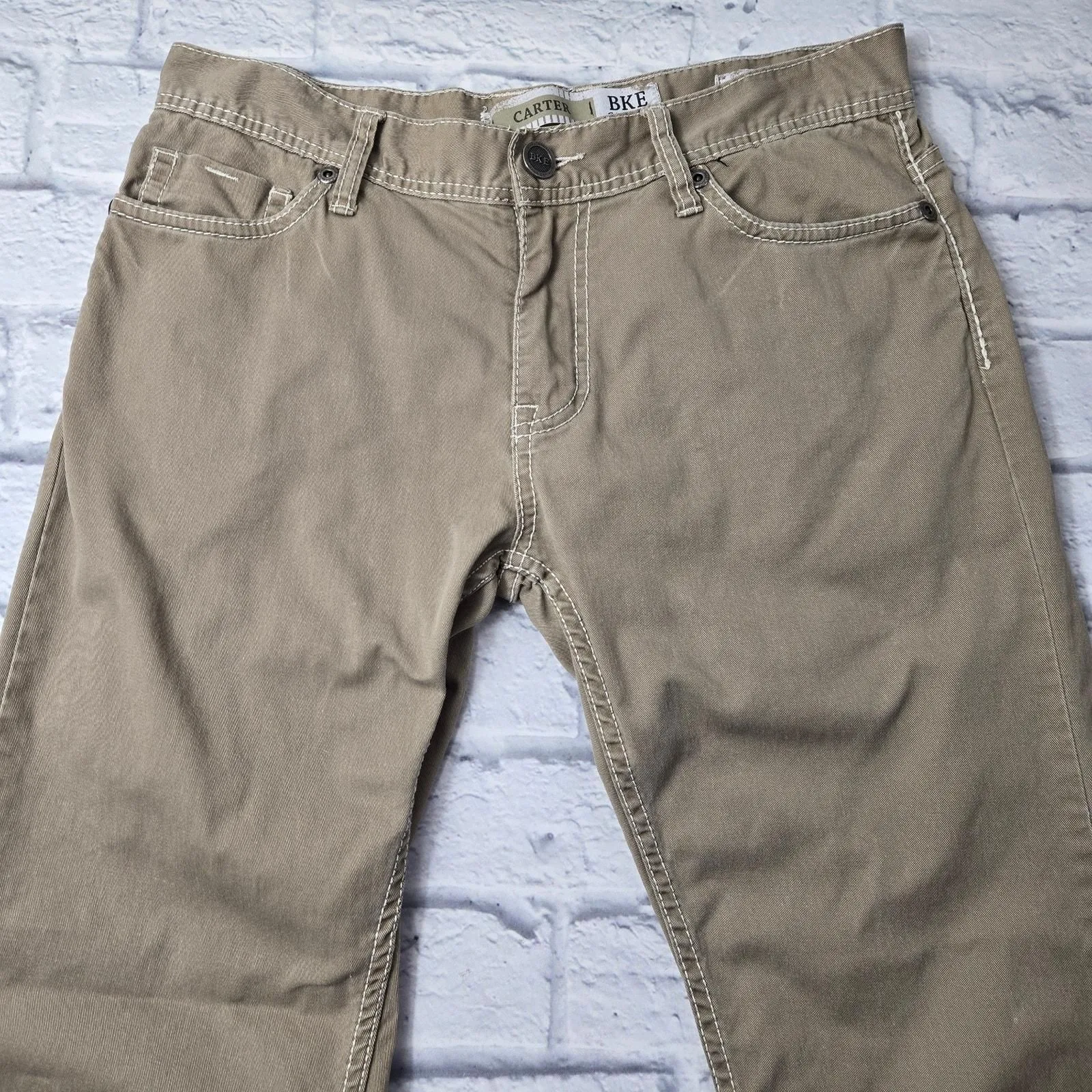 Listing Image Blurred Background