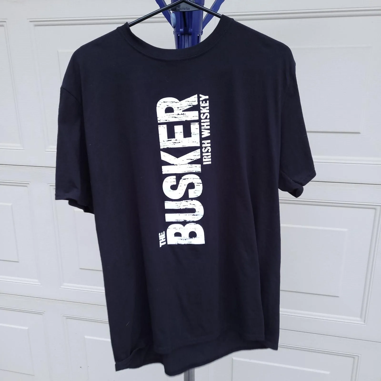 Listing Image Blurred Background