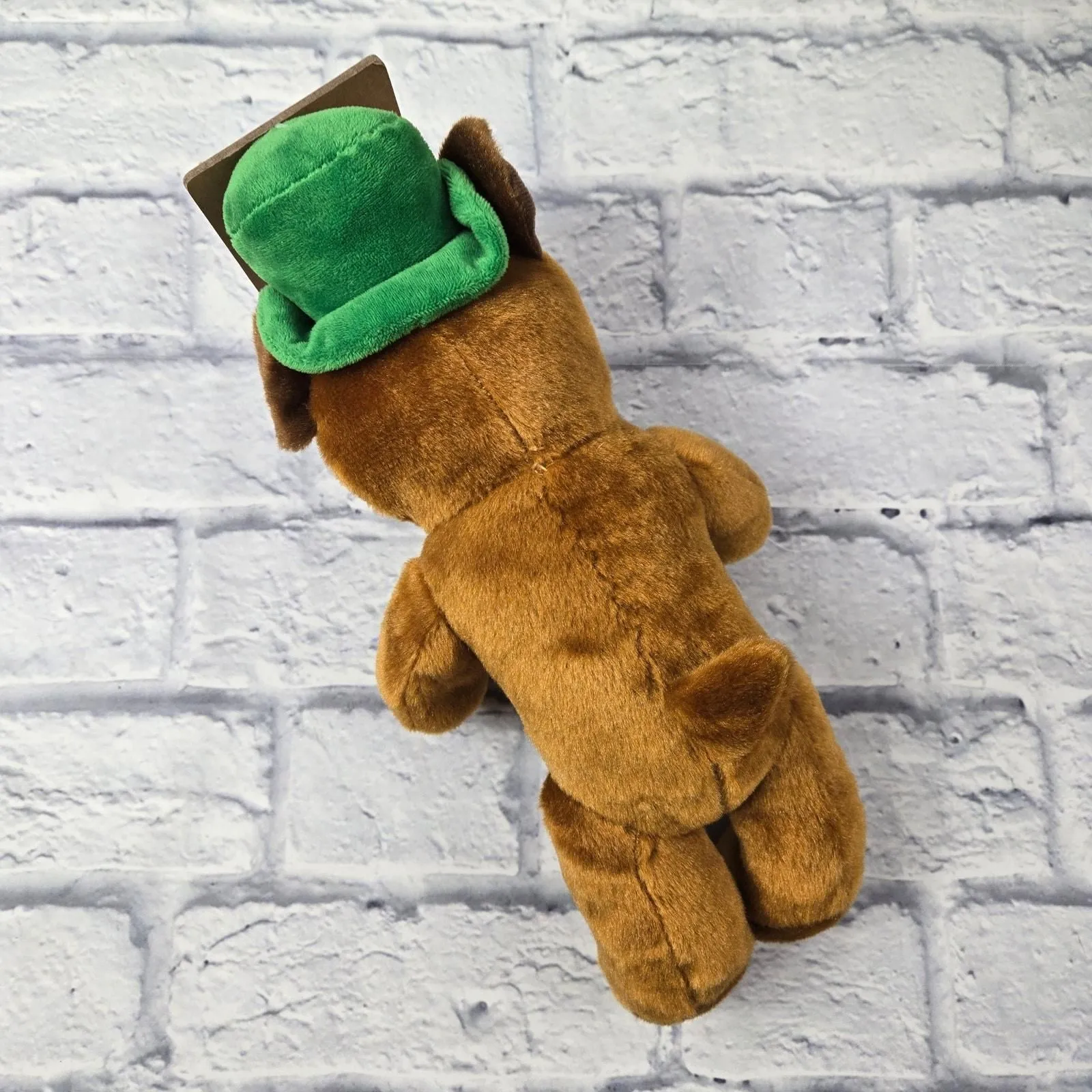 Listing Image Blurred Background