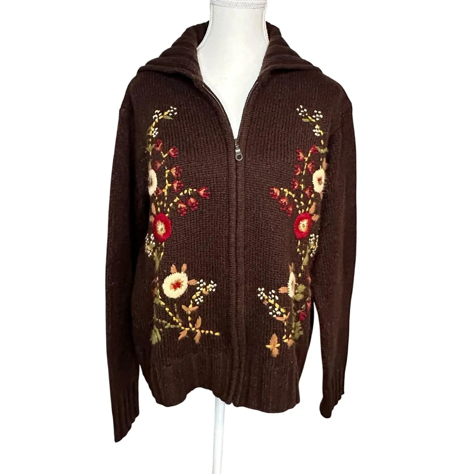 Product image for 90s Cottage Fairy Embroidered floral Brown Zip up Cardigan
