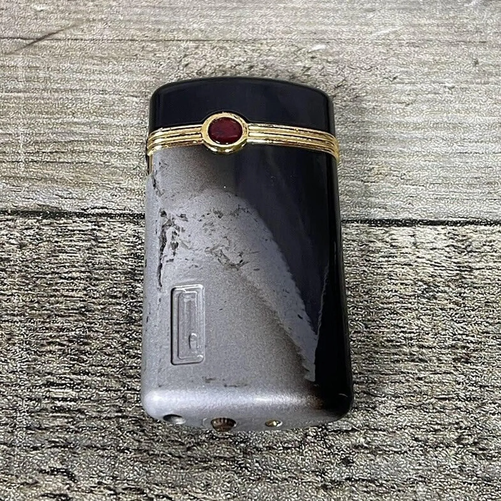 Product image for Colibri Quantum Silver/Black Gradient & Gold Trim w/Red Stone For Parts
