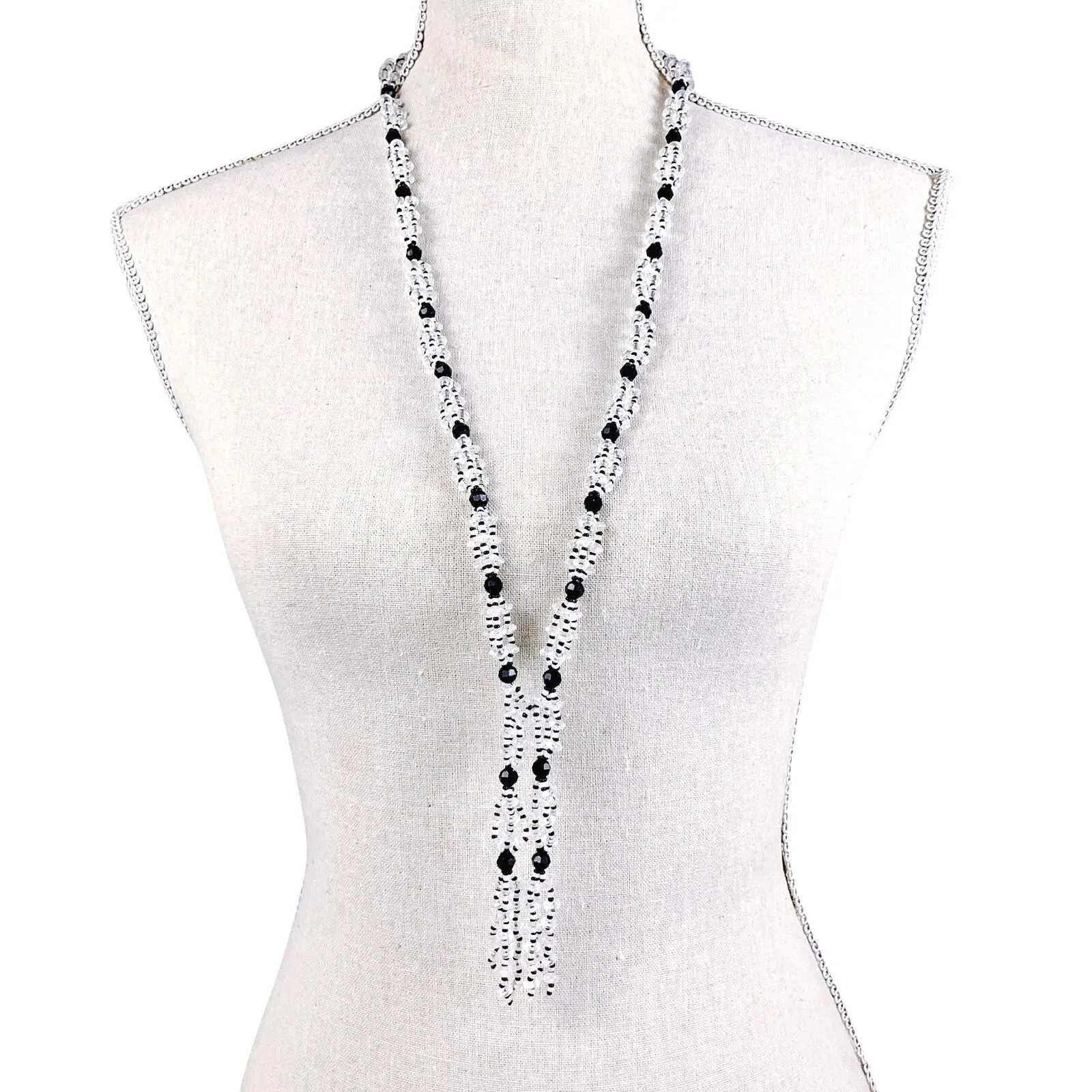 Product image for VTG Faceted Clear Black White Plastic Beaded Vintage Tassel Necklace, 32" - pre-owned---good
