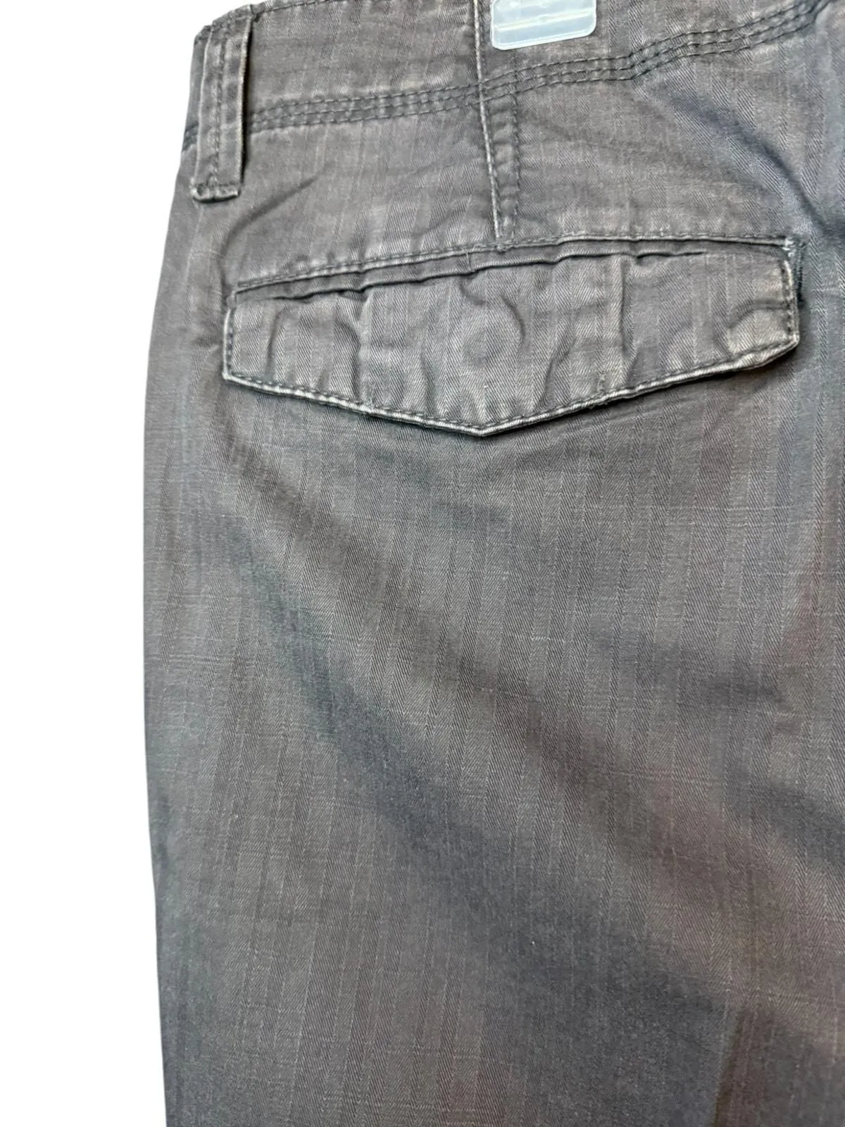 Listing Image Blurred Background