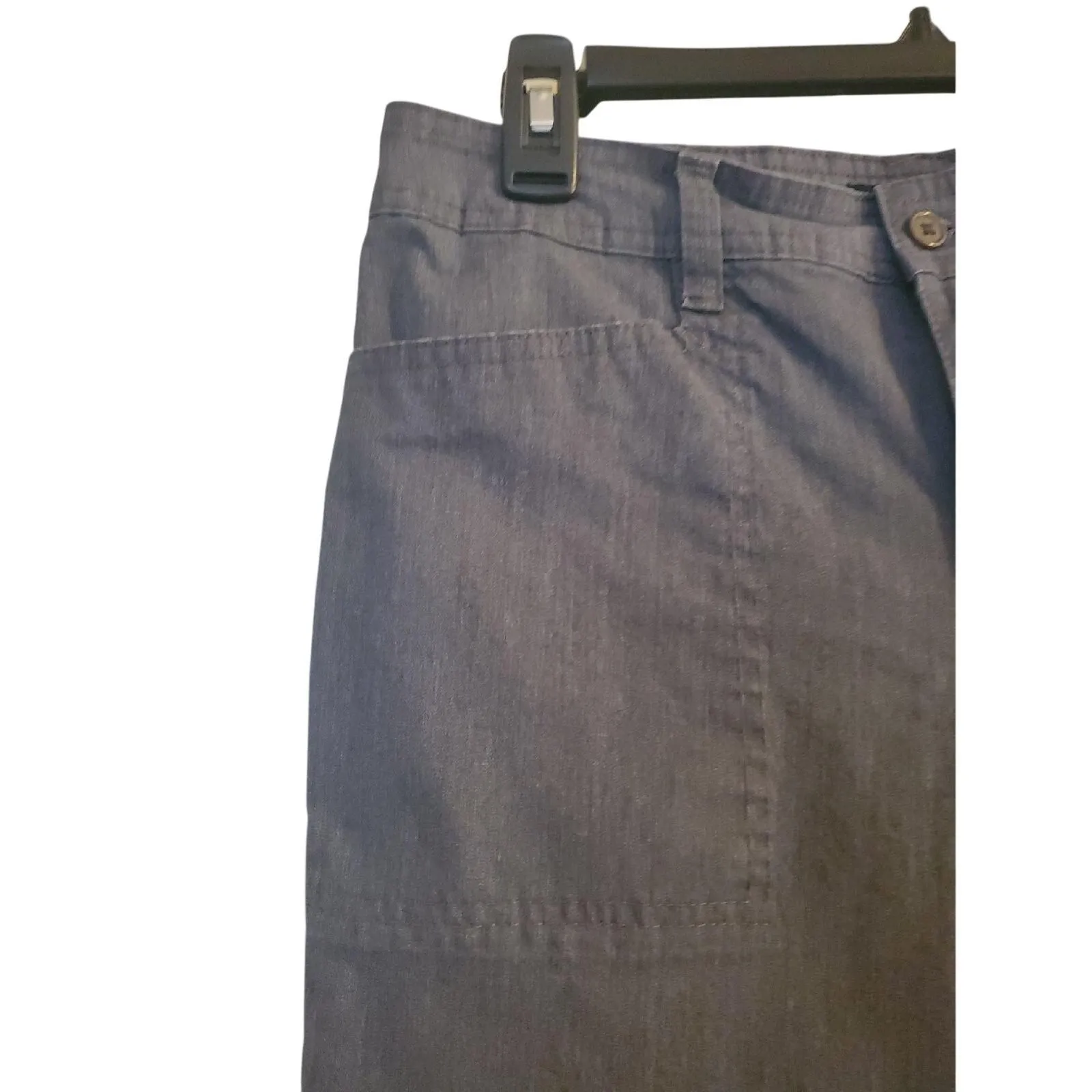 Listing Image Blurred Background