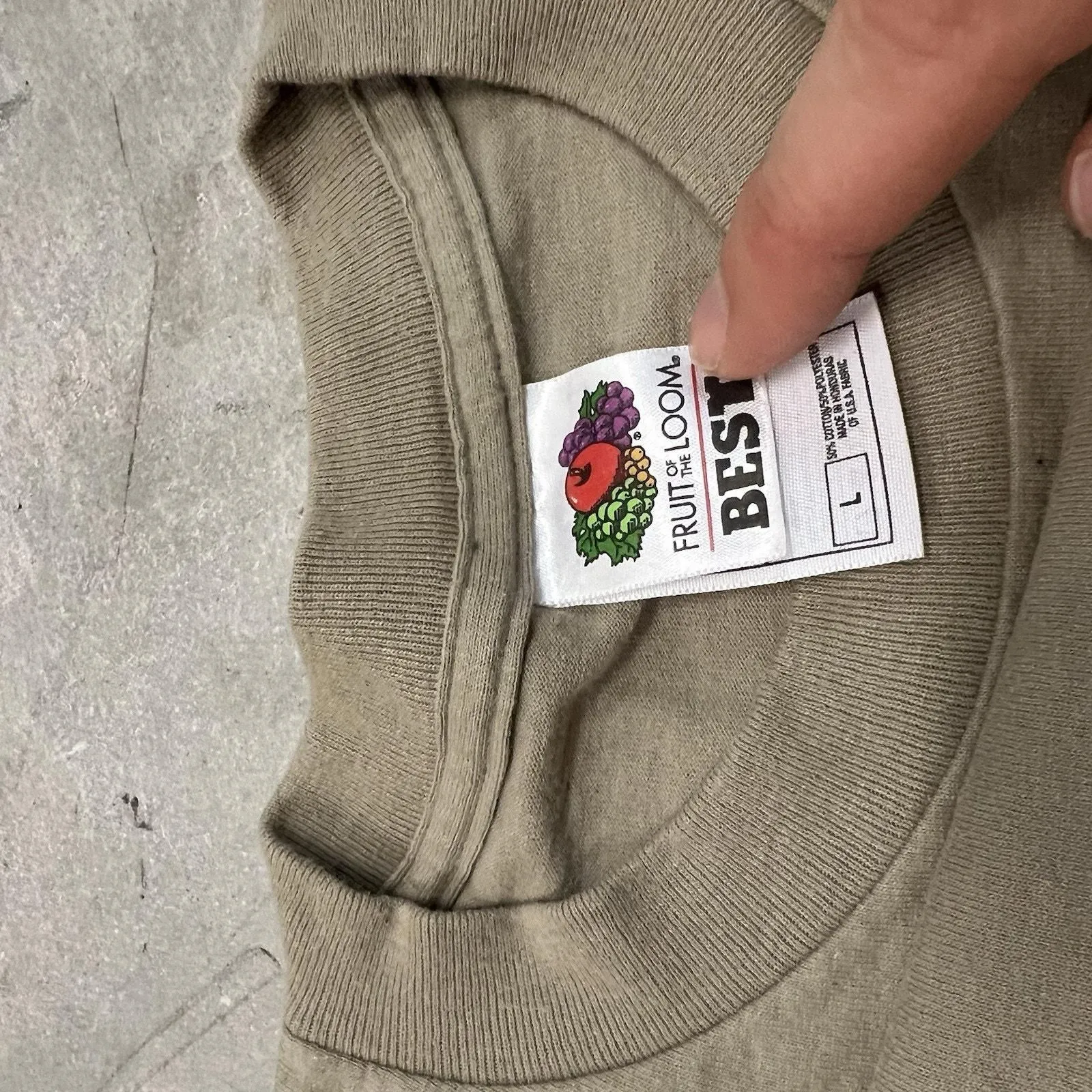 Listing Image Blurred Background