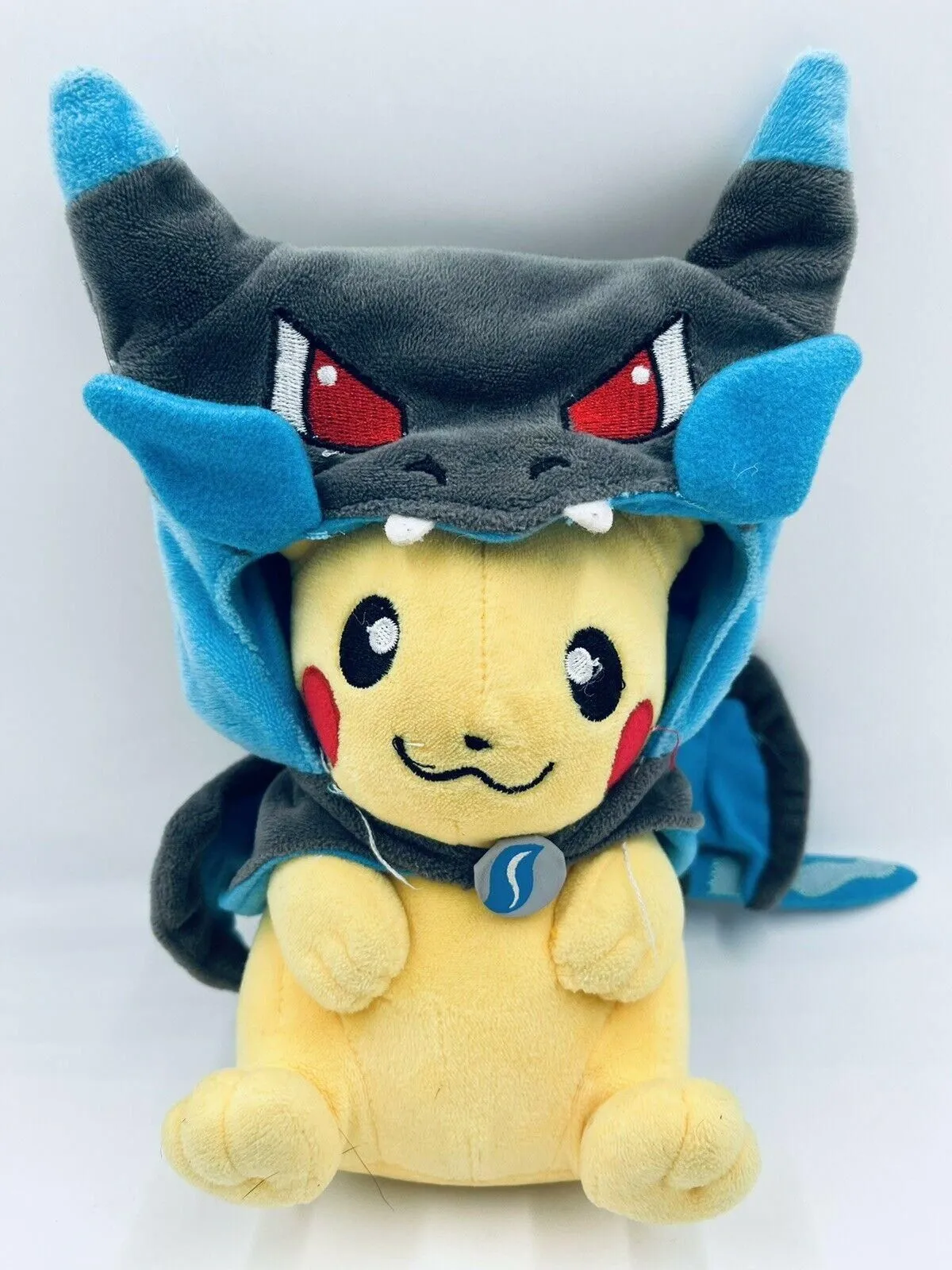 Product image for 2014 Pokémon Center 9" Nintendo/Creatures/Game Freak Pikachu Plush - used