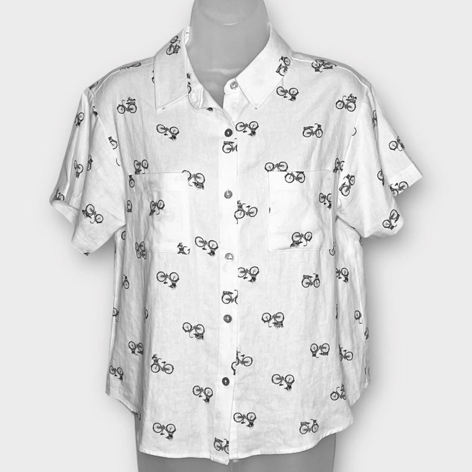 Product image for RAE DUNN novelty linen blend bicycle print button up shirt size medium - pre-owned---good - Rae Dunn
