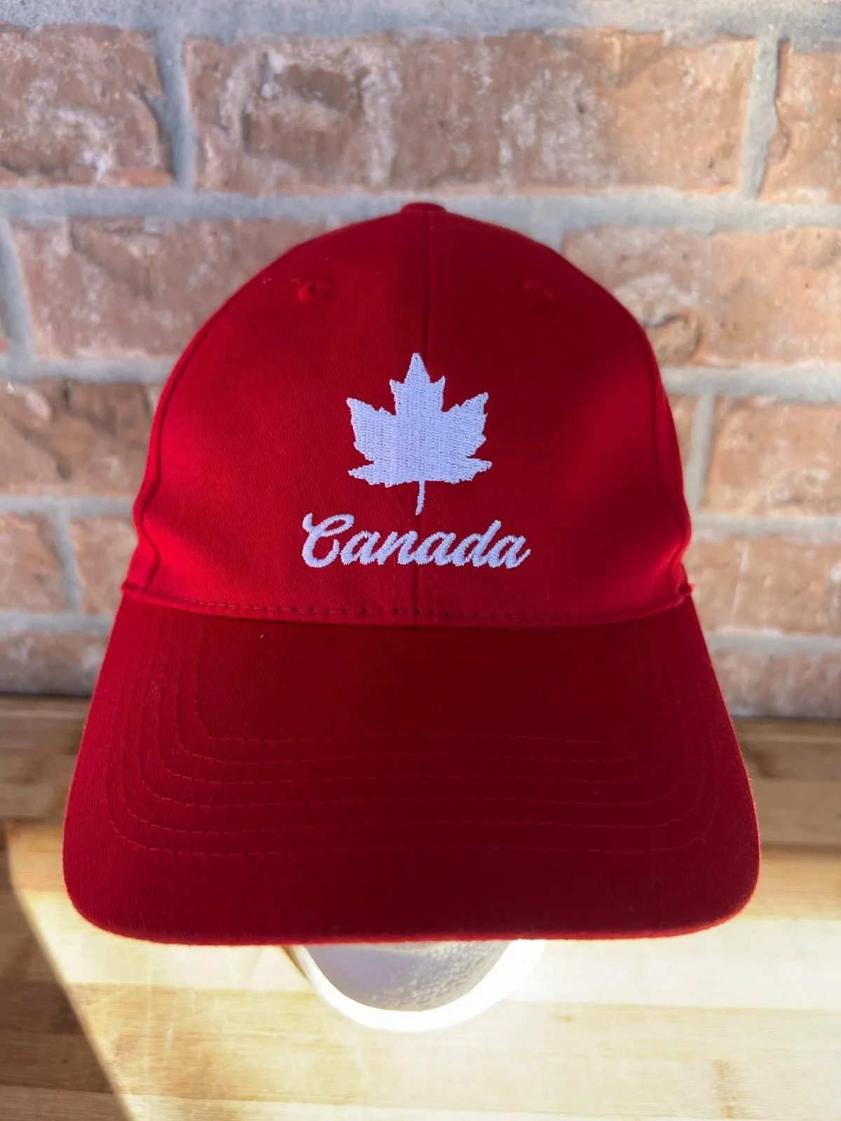 Product image for Canada Red Maple Leaf Embroidered Baseball Cap Adult Adjustable Hat Calhoun - calhoun
