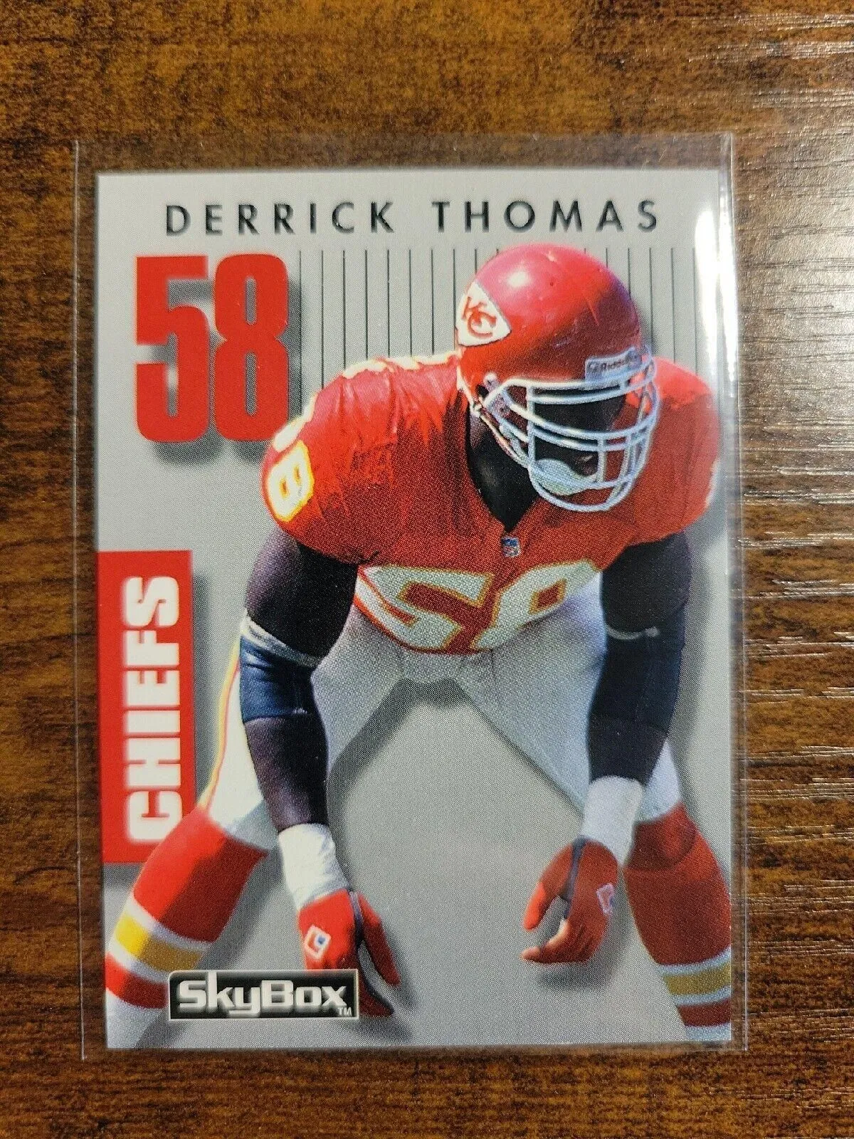 Product image for Derrick Thomas 1992 Skybox Primetime #58 - Chiefs - NFL - Freshly Opened