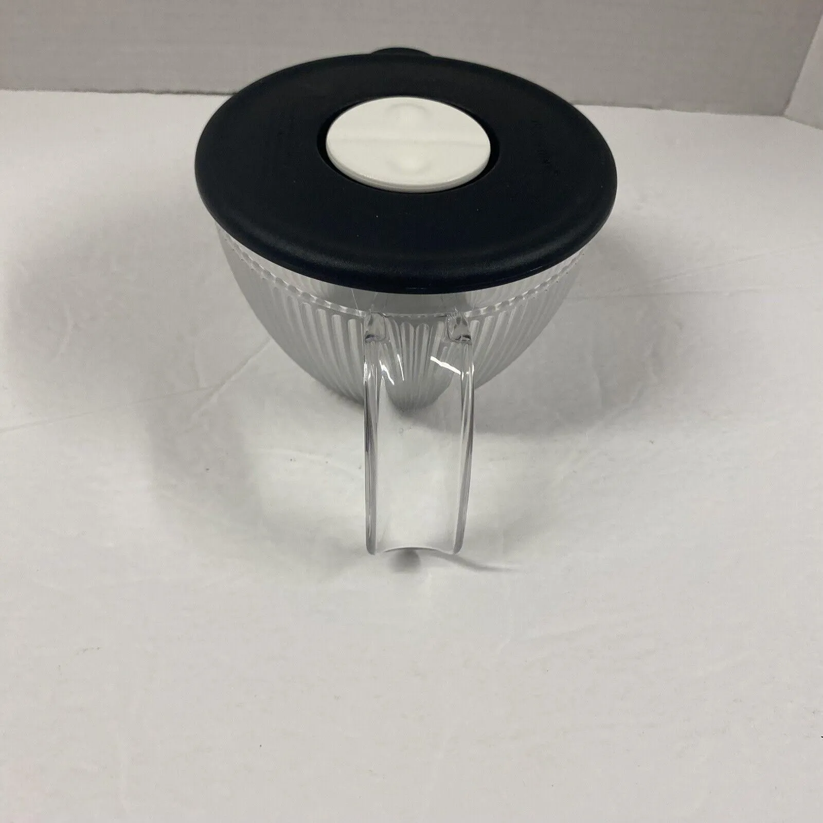 Listing Image Blurred Background