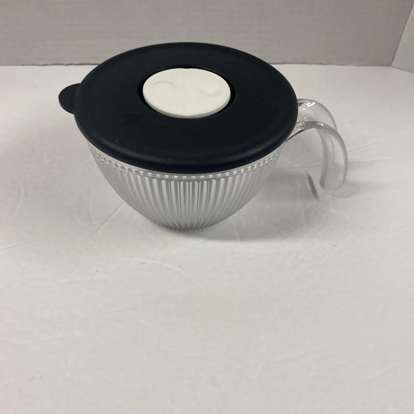 Listing Image Blurred Background
