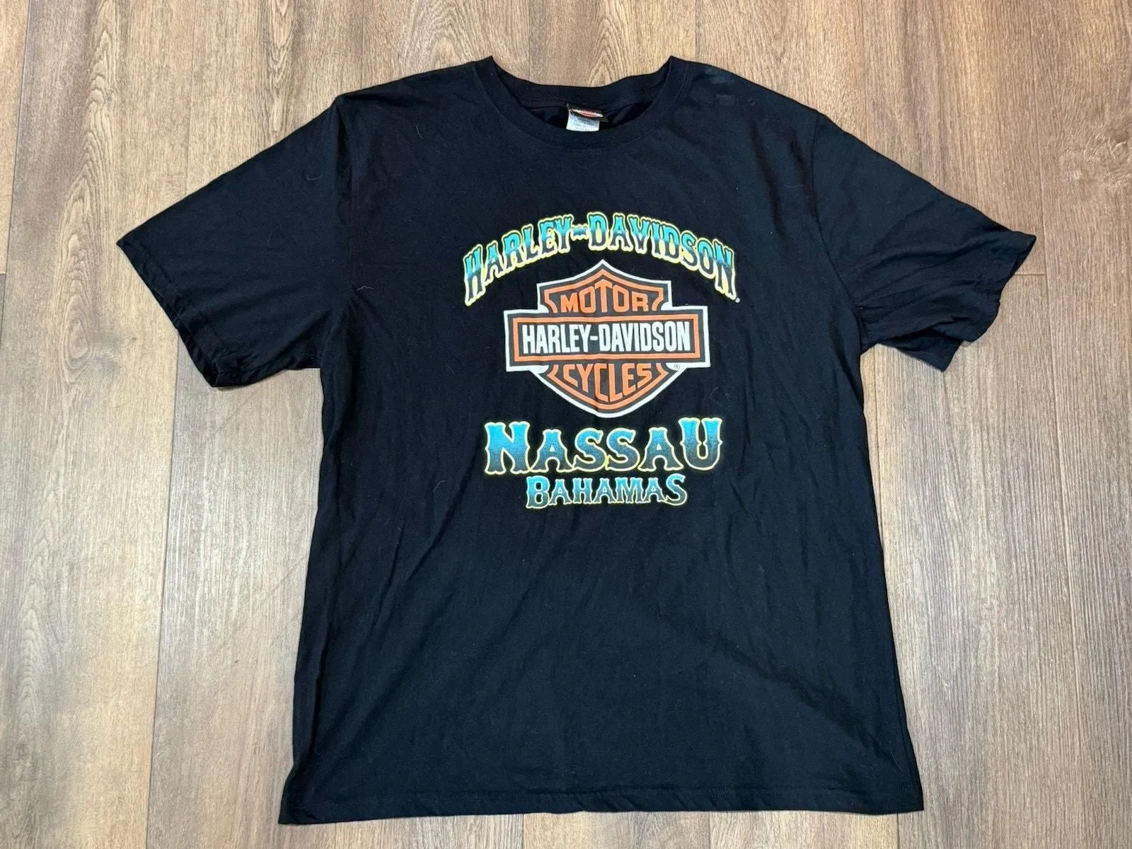 Product image for Harley Davidson Nassau Bahamas Titi Hut Black Tee Shirt Size XXL - pre-owned---good - Harley-Davidson