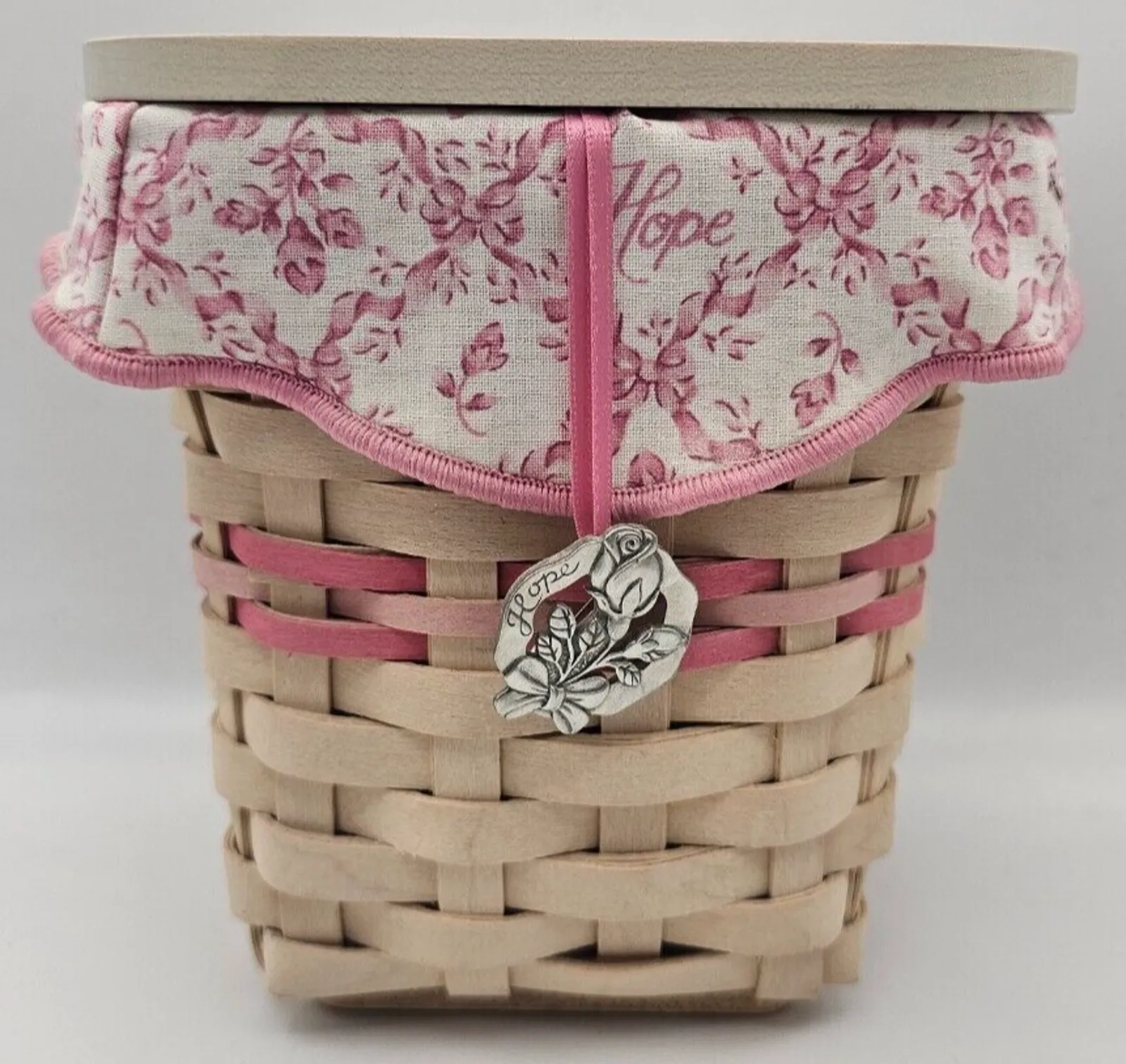 Product image for 2004 Hope American Cancer Society Longaberger Basket With Lid