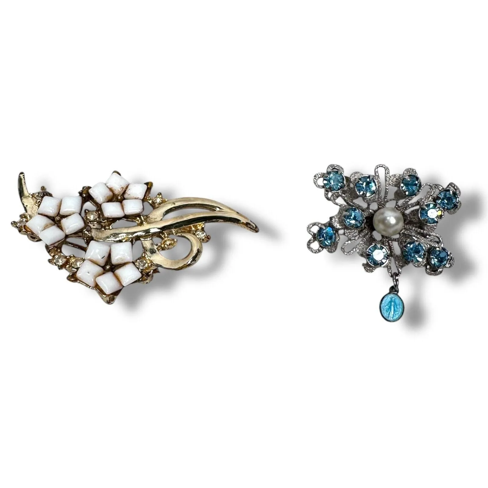 Product image for Vintage Pin Brooch Set Gold Tone White Floral & Silver Tone Blue Stone Snowflake - pre-owned---good