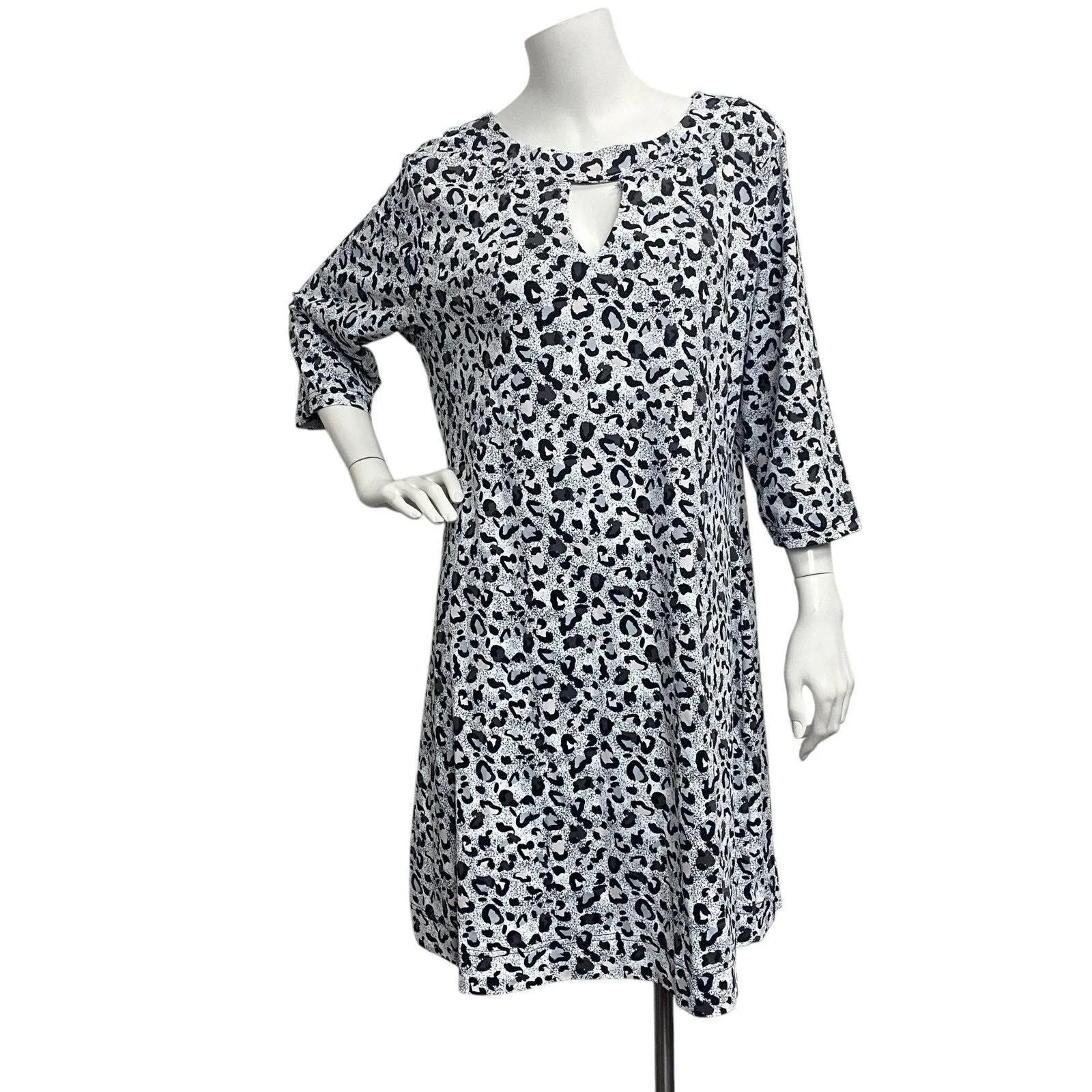 Product image for Lulu B Dress Women's XL Key V Hole Neckline Animal Print Soft Comfort - Dresses - pre-owned---excellent - Lulu B