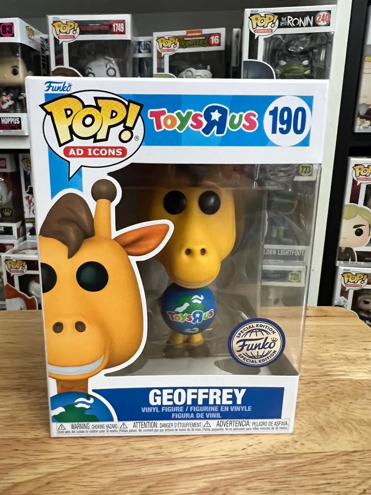 Product image for SPECIAL EDITION Geoffrey the Giraffe Toys R Us Funko Pop #190 Ad Icons SE Ads