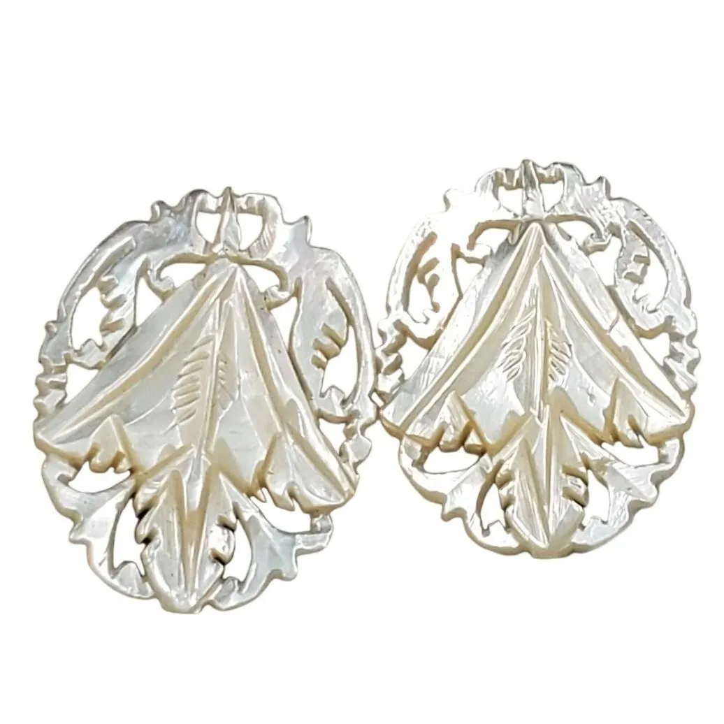 Product image for White Boho Clip on Earrings Bohemian 1" Unsigned - Earring - pre-owned---good