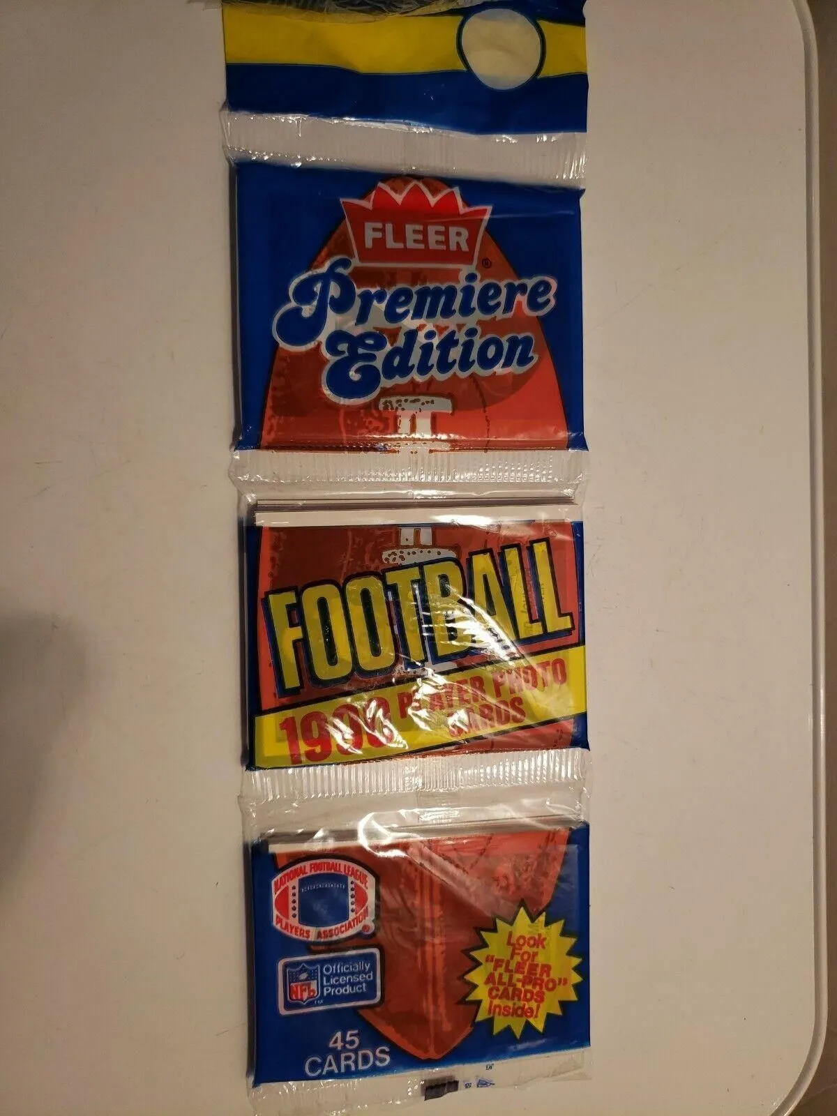 Product image for 1990 Fleer Football 45 Card Factory Sealed Rack Pack - Lawrence Taylor LT
