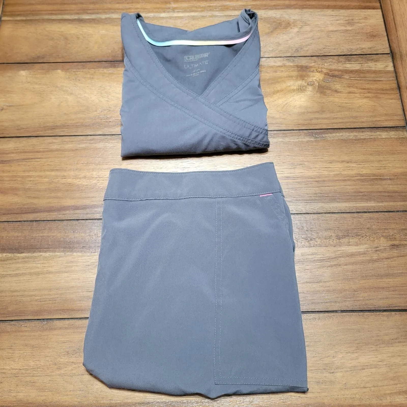 Product image for Scrub Star 2 Pc Dark Grey Scrub Set w/ Zipper Ankle Cuffs - Size 3XL