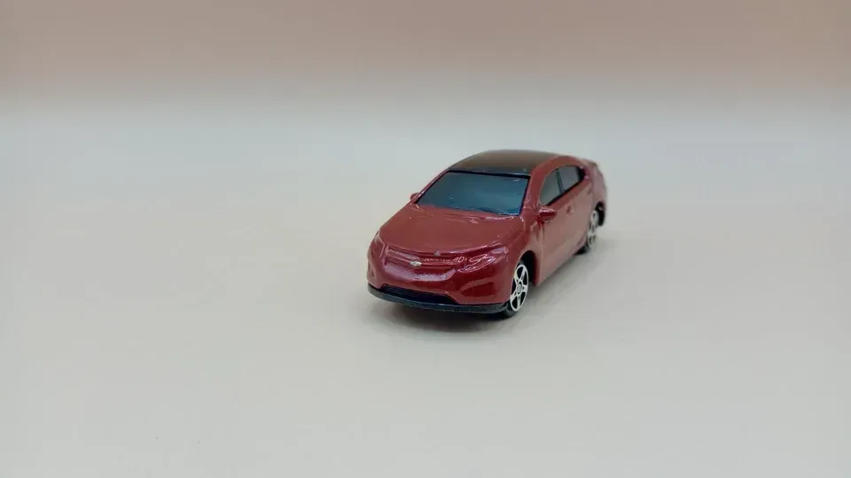 Product image for Maisto 2011 Chevrolet Volt Red Car #12007 Loose China