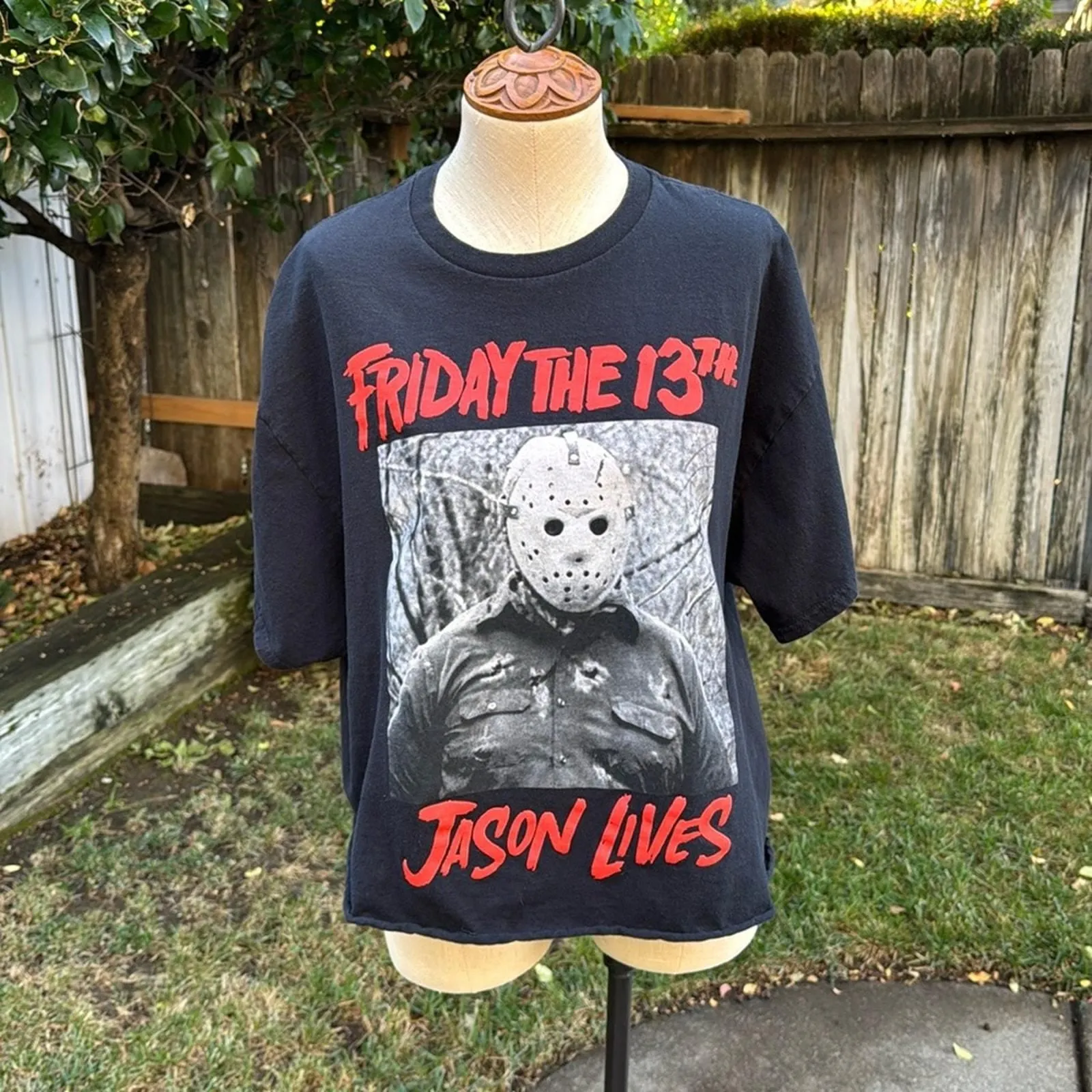 Product image for Friday The 13th Jason Lives Mask Crop Top Black T-shirt Women's XL - pre-owned---good - Friday the 13th
