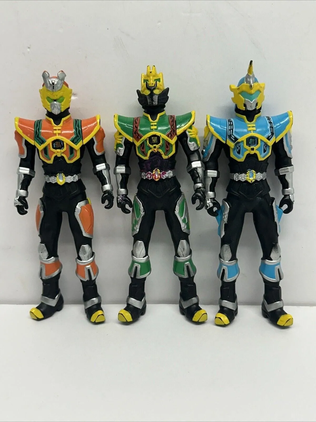 Product image for Lot Of 3 Legend Hero Action Figures