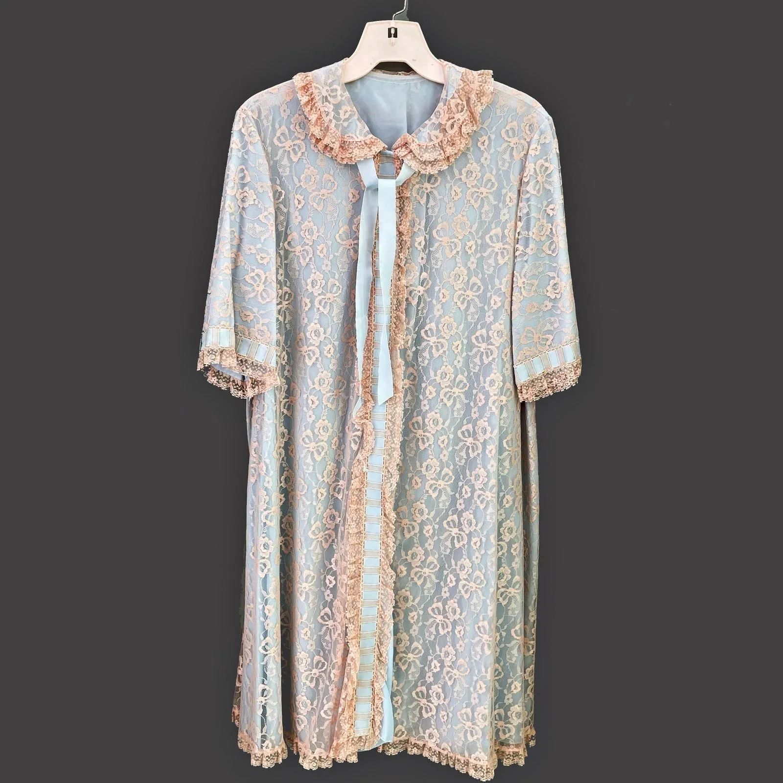 Product image for VTG Ivory Blush Lace Overlay Baby Light Blue Satan Robe Regencycore Victorian - pre-owned---good - Unknown